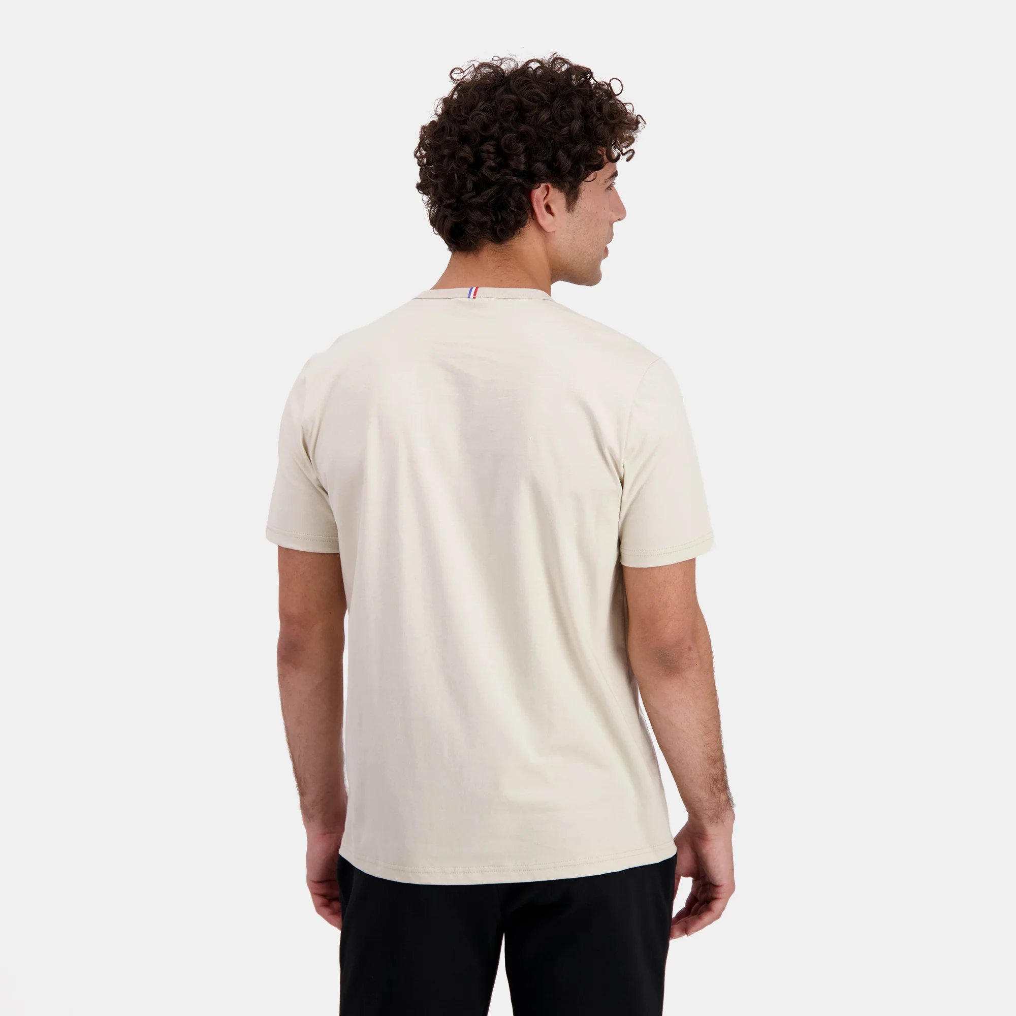 EssentielsMen's T-shirt                MEN'S SIZE GUIDE