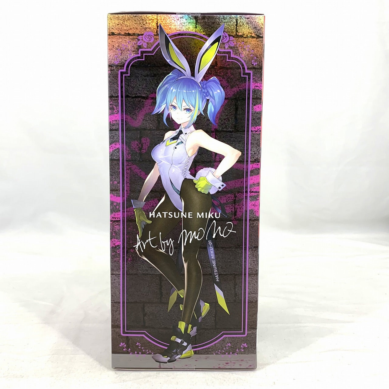 Hatsune Miku FuRyu BiCute Bunnies Figure Street Ver. Art by MONQ Vocaloid Figure
