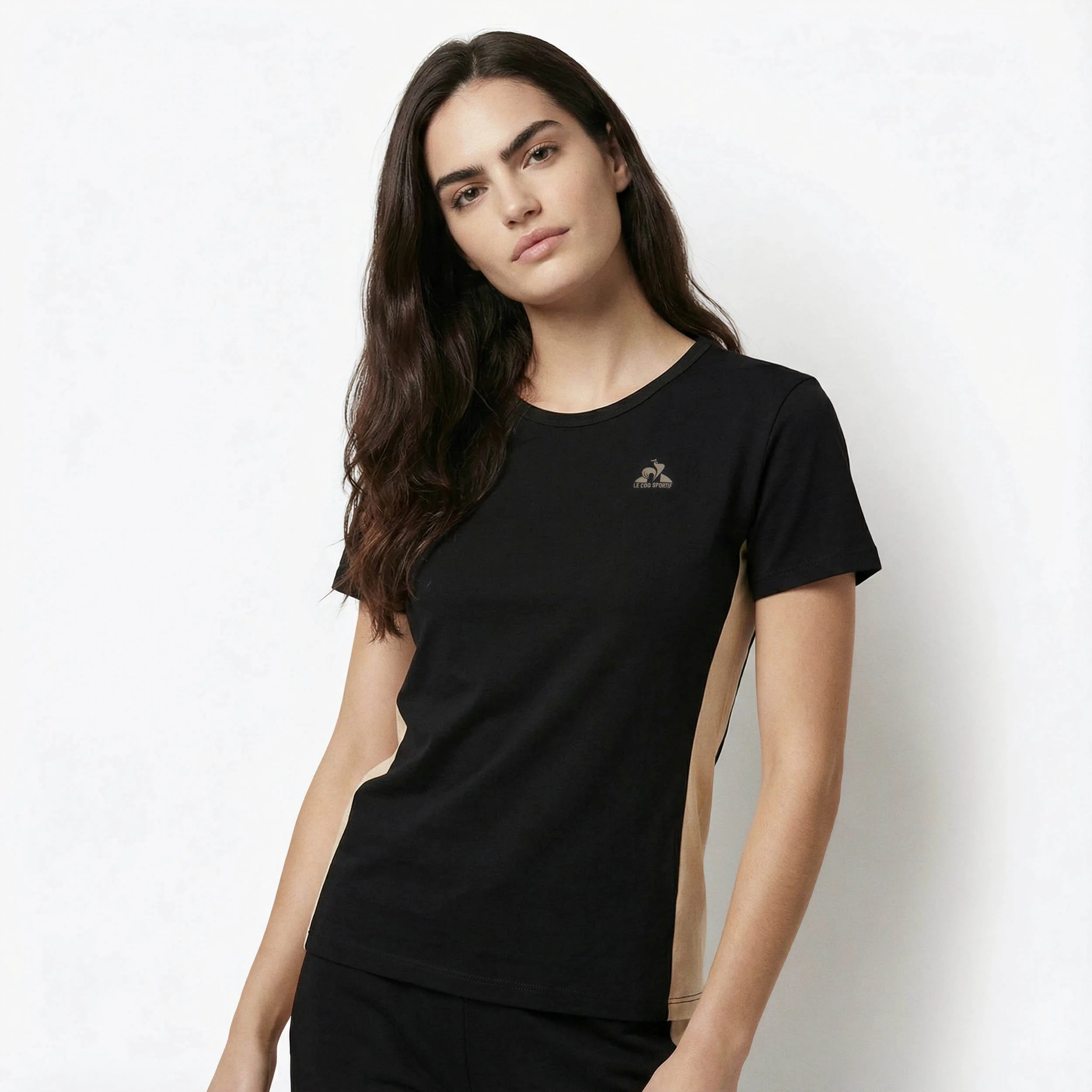 NOELWomen's T-shirt                WOMEN'S SIZE GUIDE