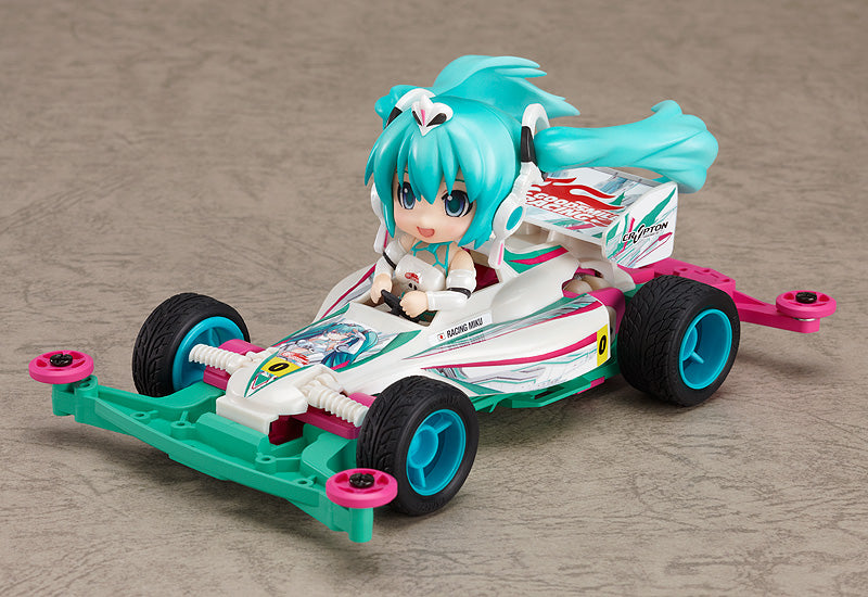 Nendoroid Petite - Racing Miku x Mini 4WD Racing Miku 2012 Ver. drives Astute Special