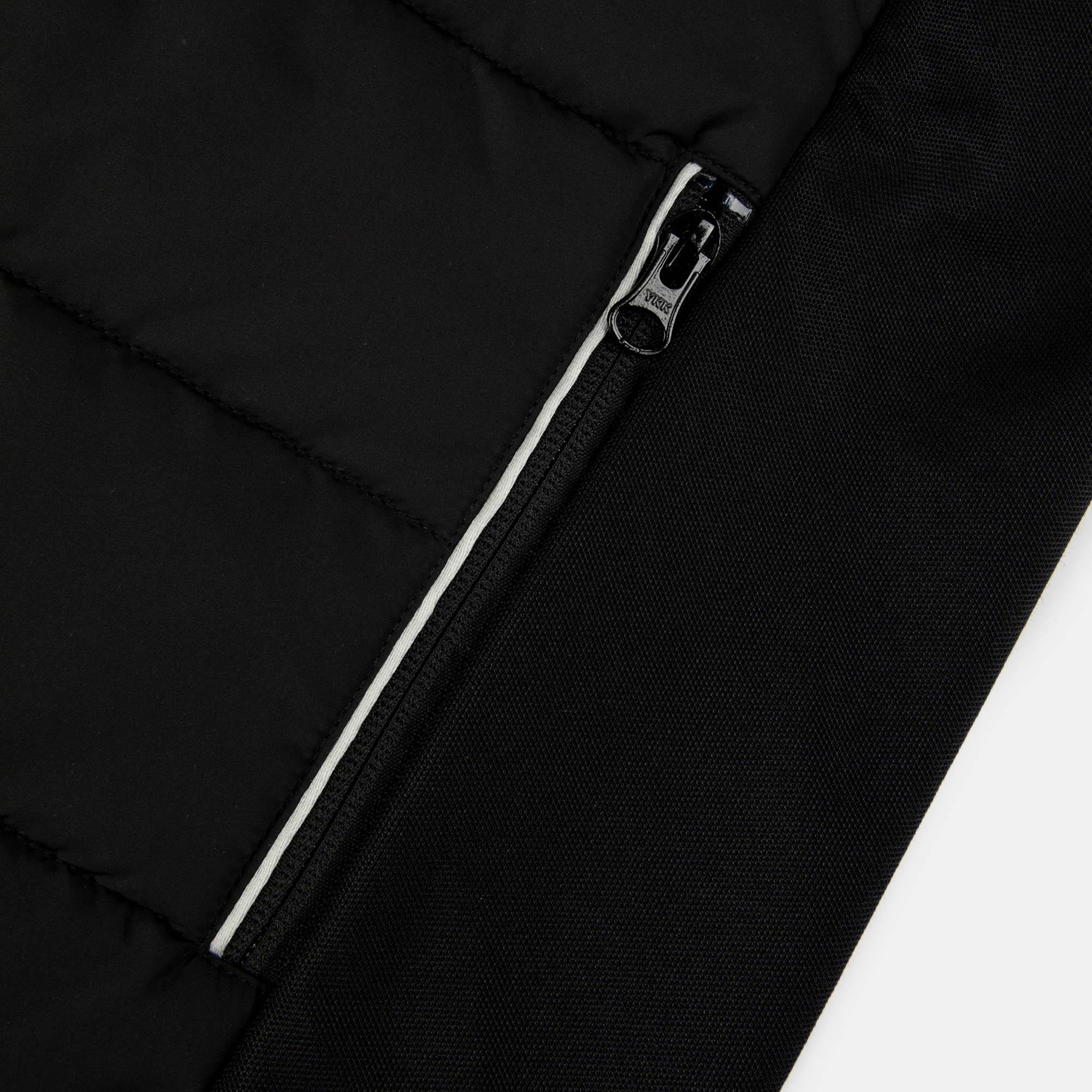 EssentielsMen's zip-up hooded sweatshirt                MEN'S SIZE GUIDE