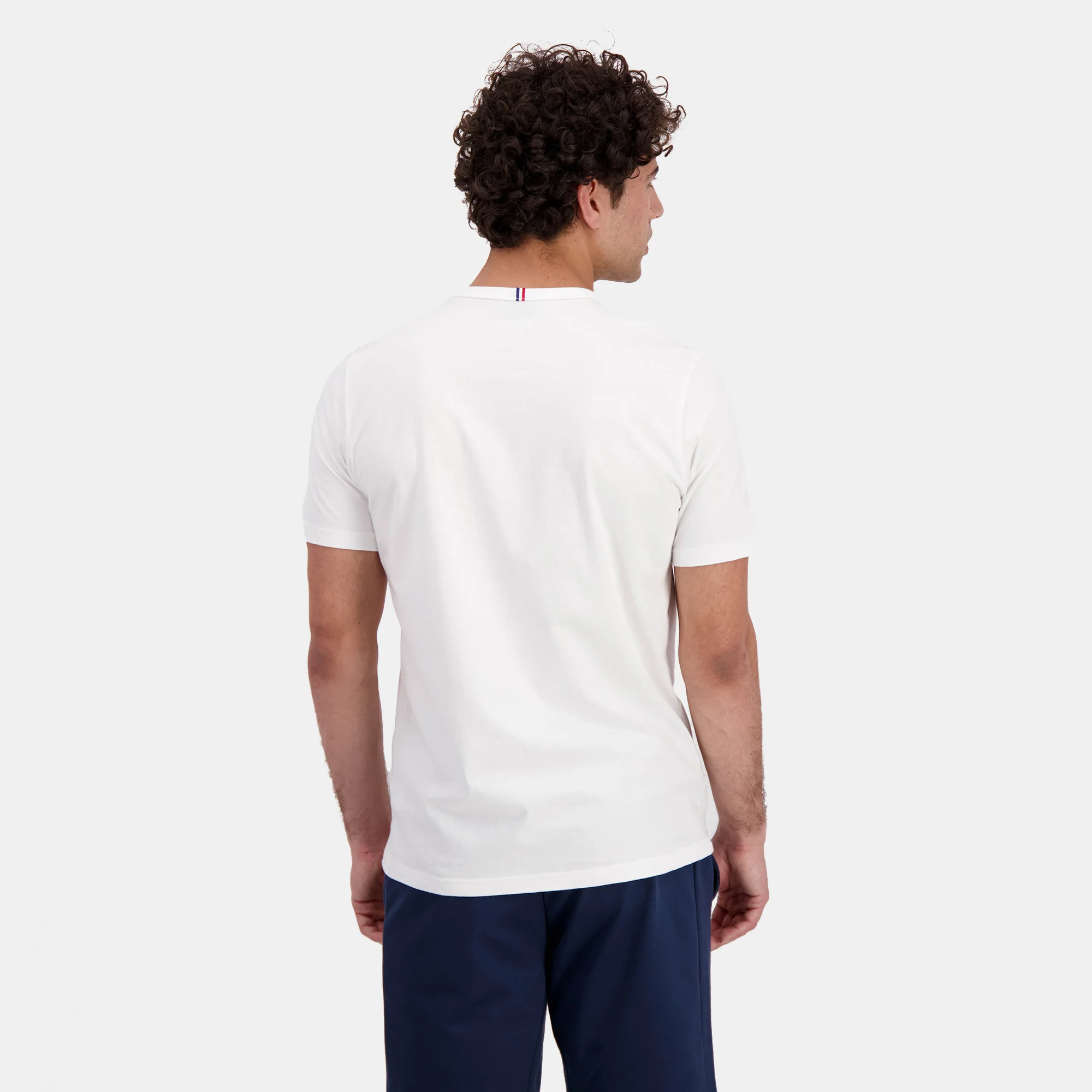 EssentielsMen's T-shirt                MEN'S SIZE GUIDE