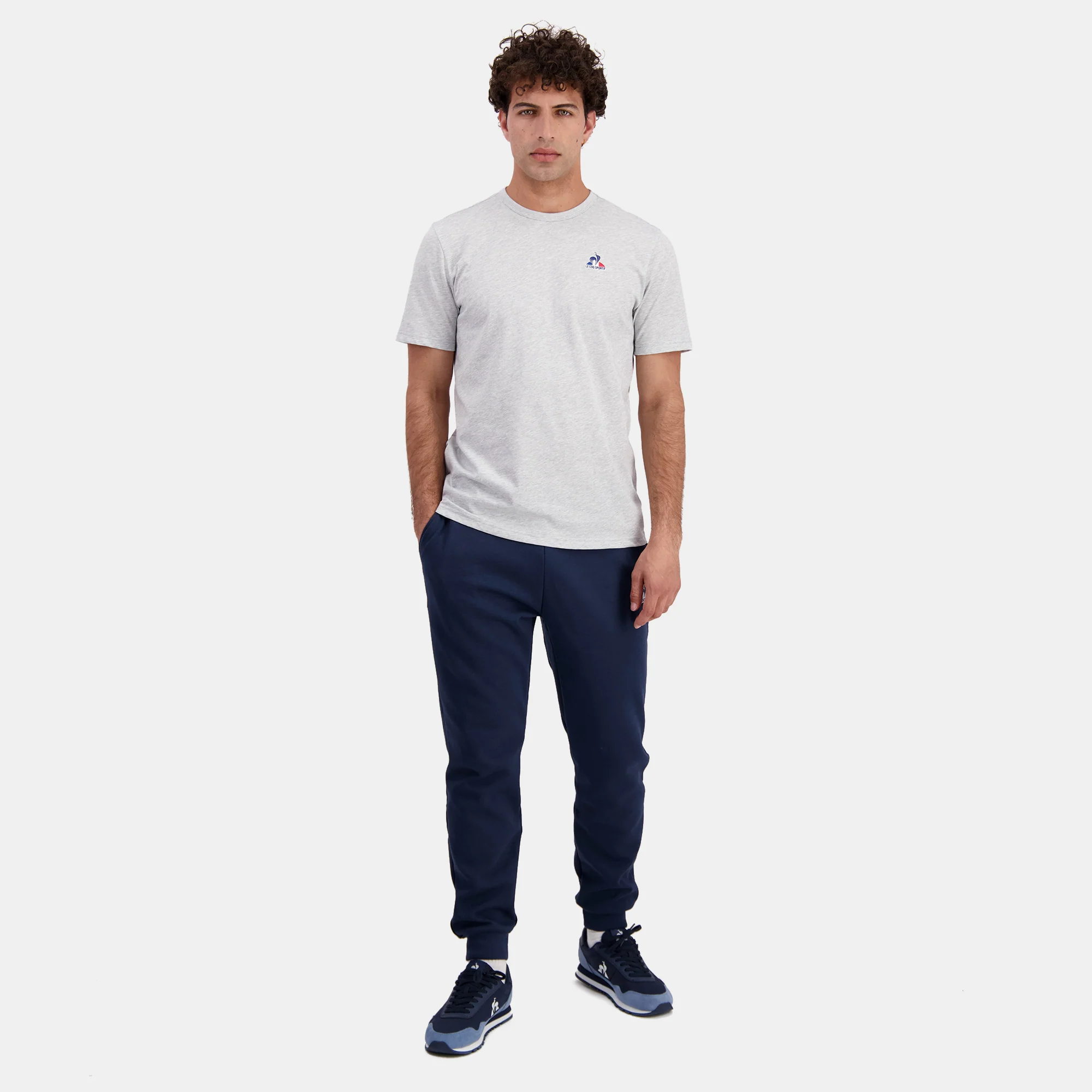 EssentielsMen's T-shirt                MEN'S SIZE GUIDE