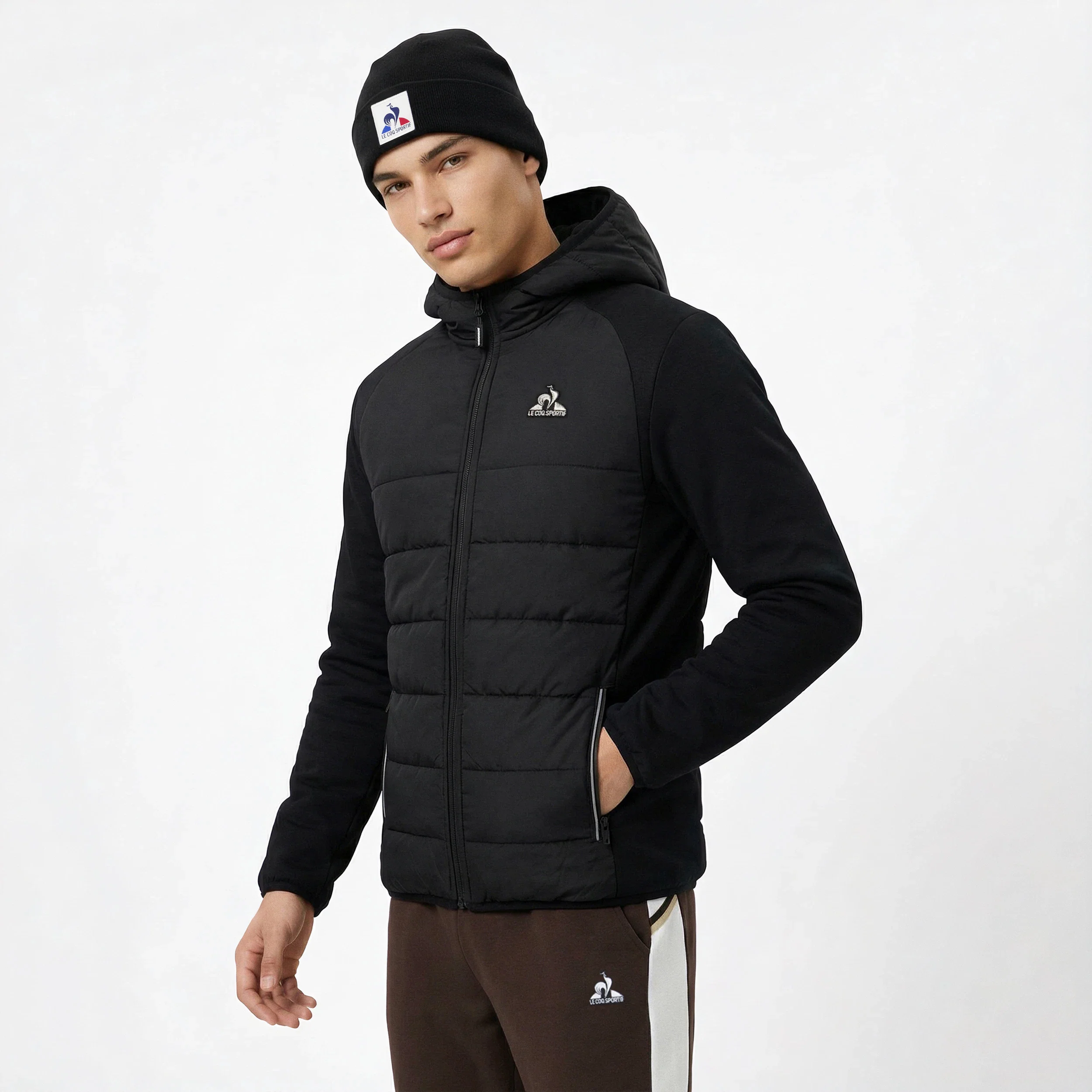 EssentielsMen's zip-up hooded sweatshirt                MEN'S SIZE GUIDE