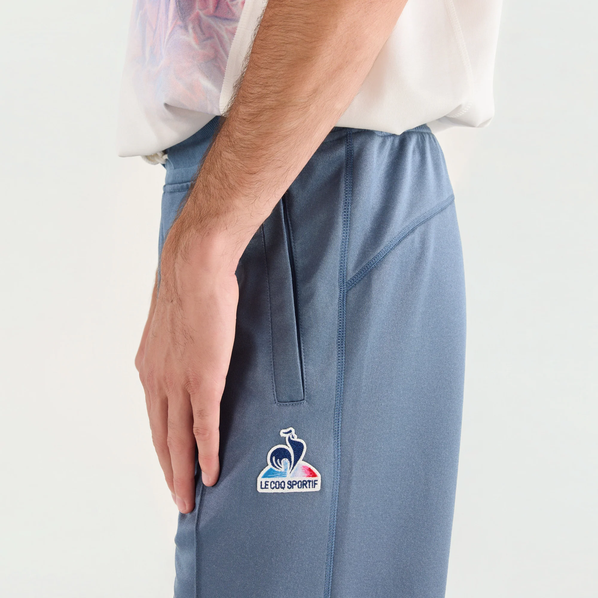 French Olympic TeamMen's straight-fit pants                MEN'S SIZE GUIDE