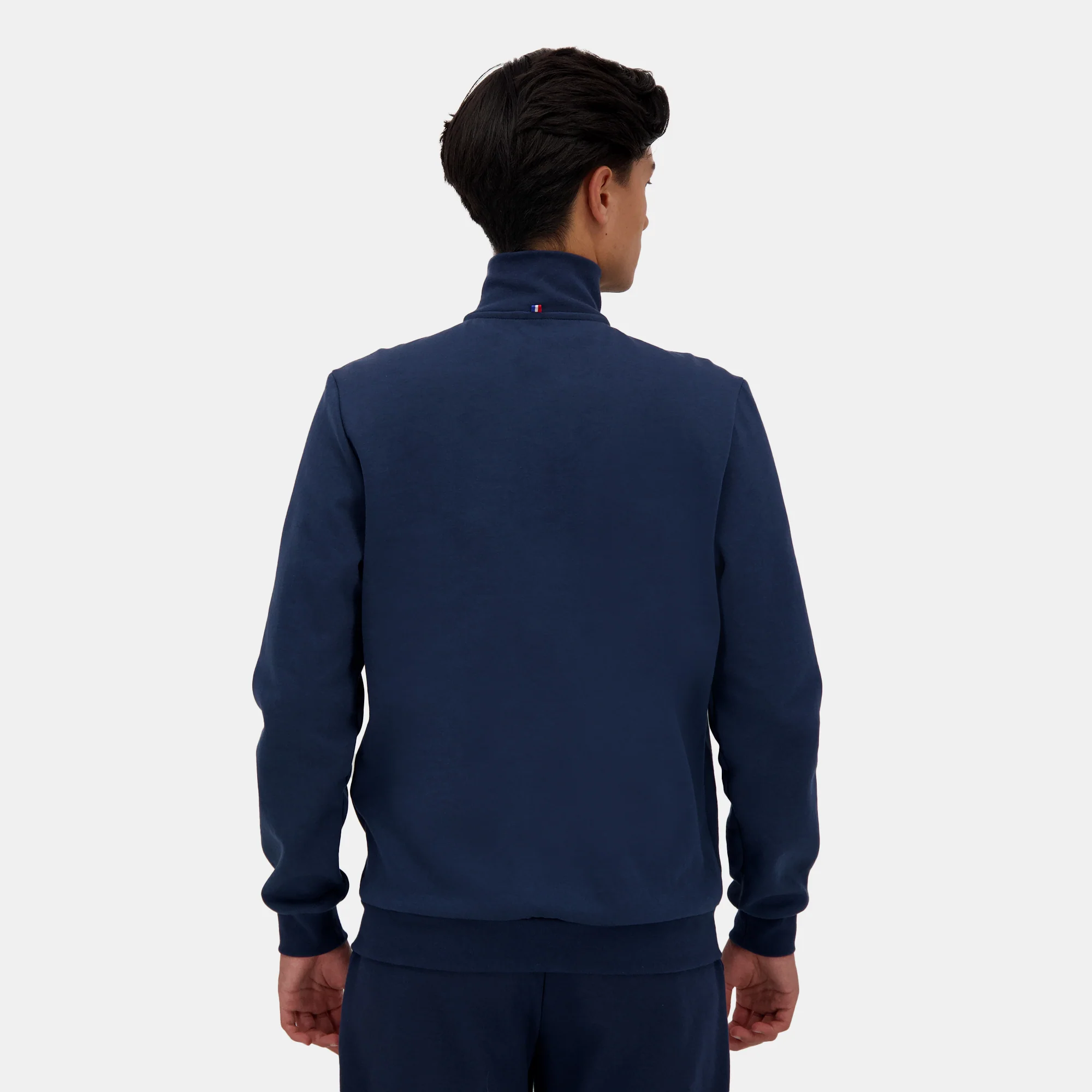 EssentielsMen's zipped sweatshirt                MEN'S SIZE GUIDE