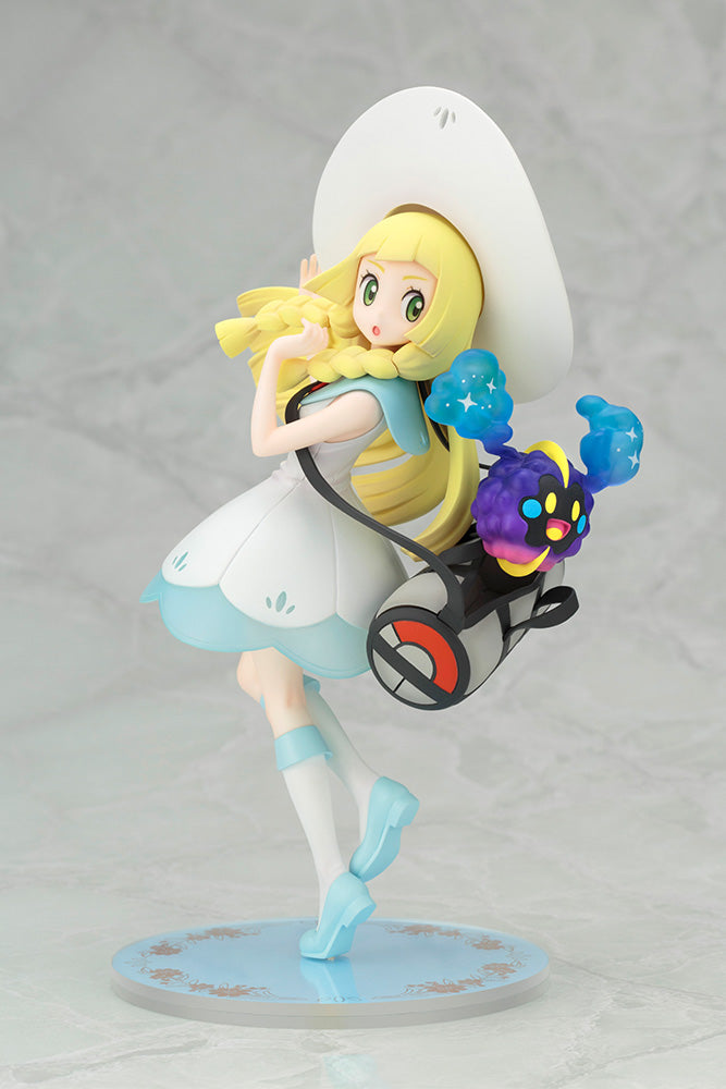 (resale) Pokemon Center Original Figure Lillie & Cosmog