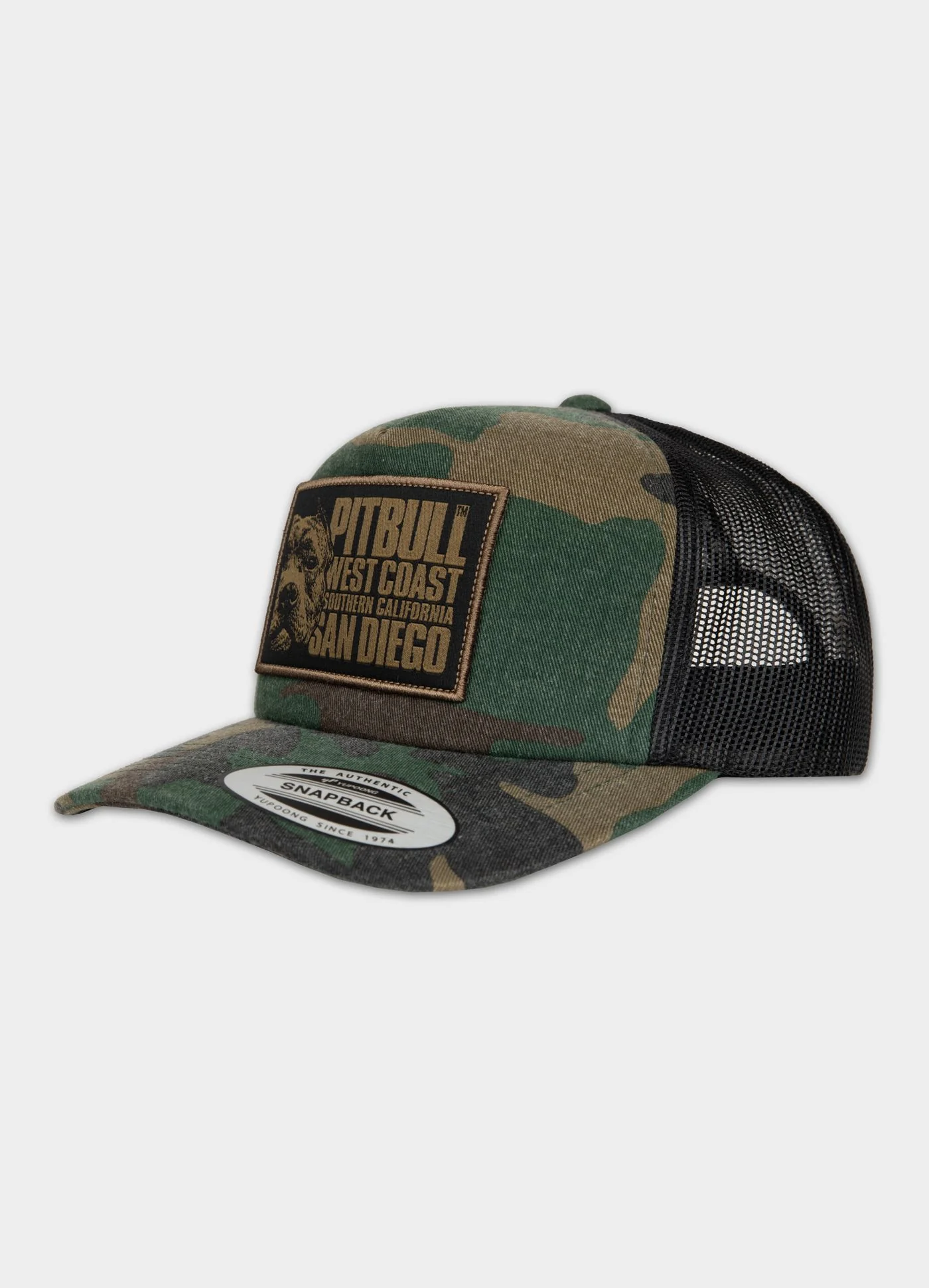Czapka Snapback Trucker BLOOD DOG