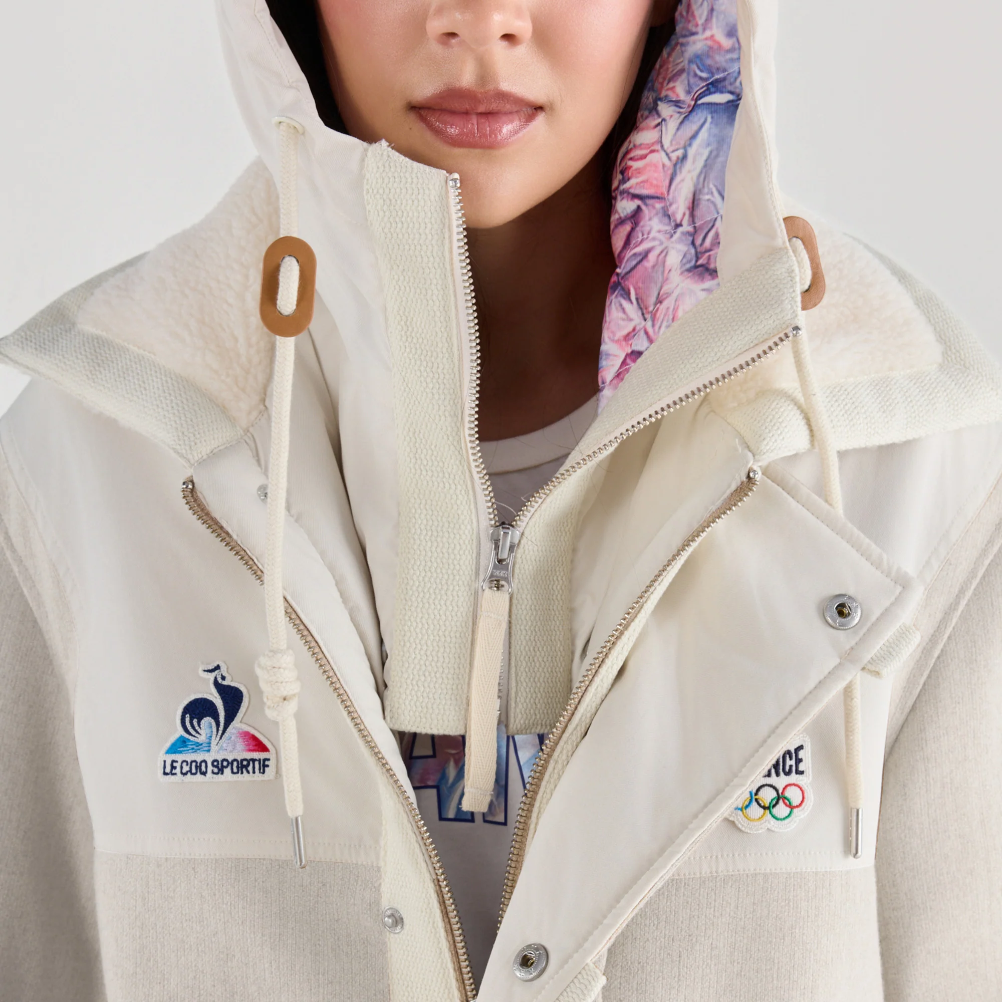 French Olympic TeamUnisex Podium coat with removable hood                MEN'S SIZE GUIDE
