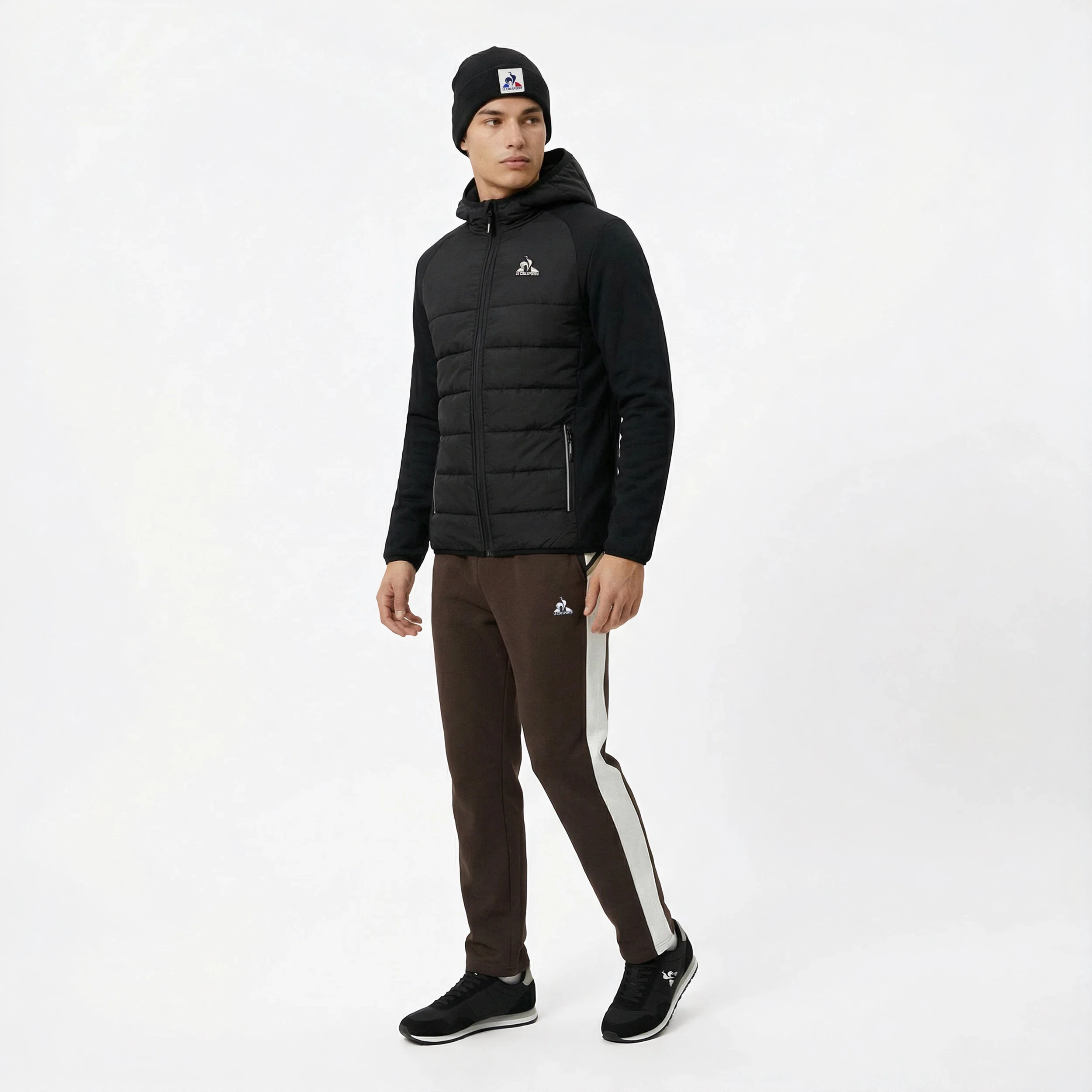 EssentielsMen's zip-up hooded sweatshirt                MEN'S SIZE GUIDE