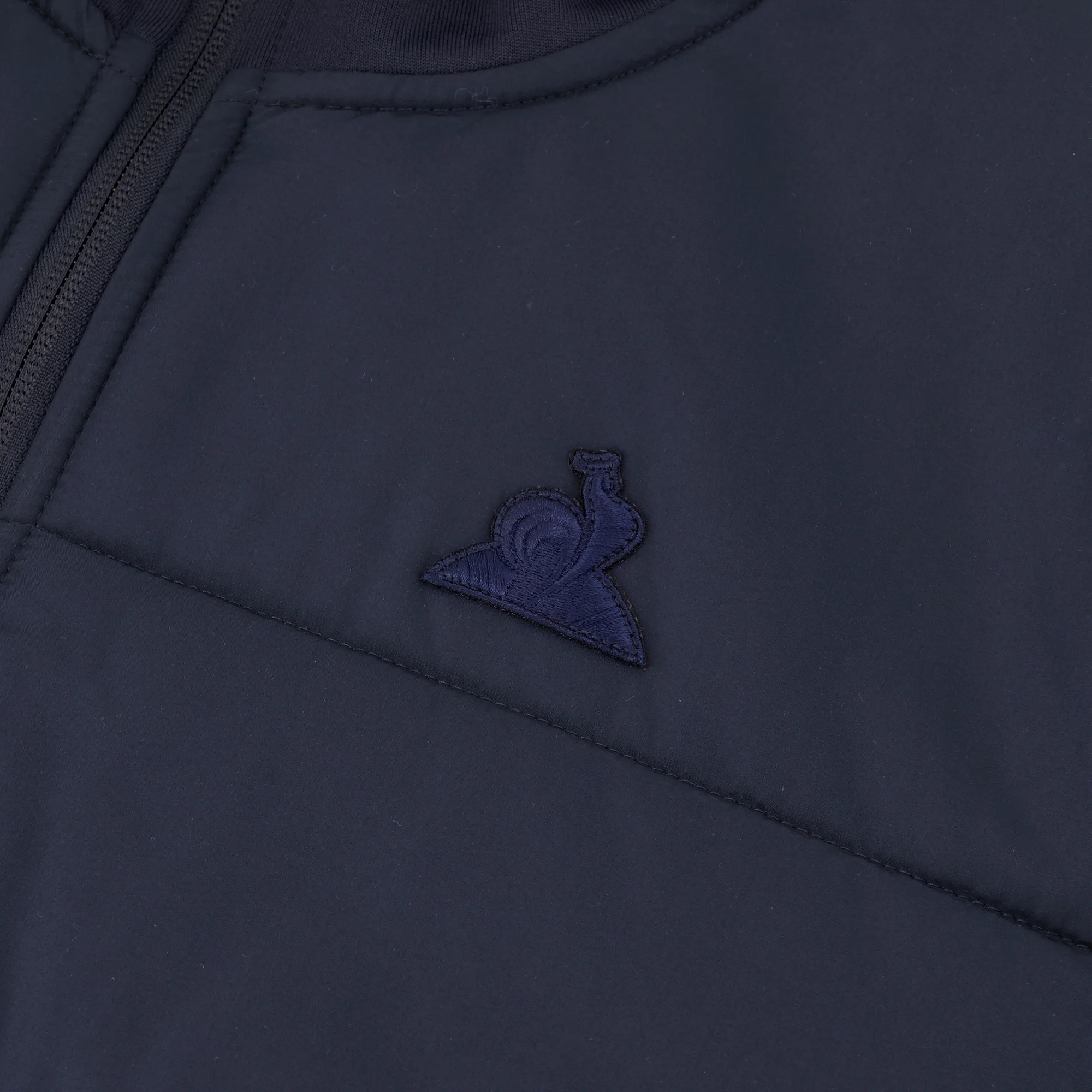 Ton sur tonMen's Hooded Zip Sweatshirt                MEN'S SIZE GUIDE