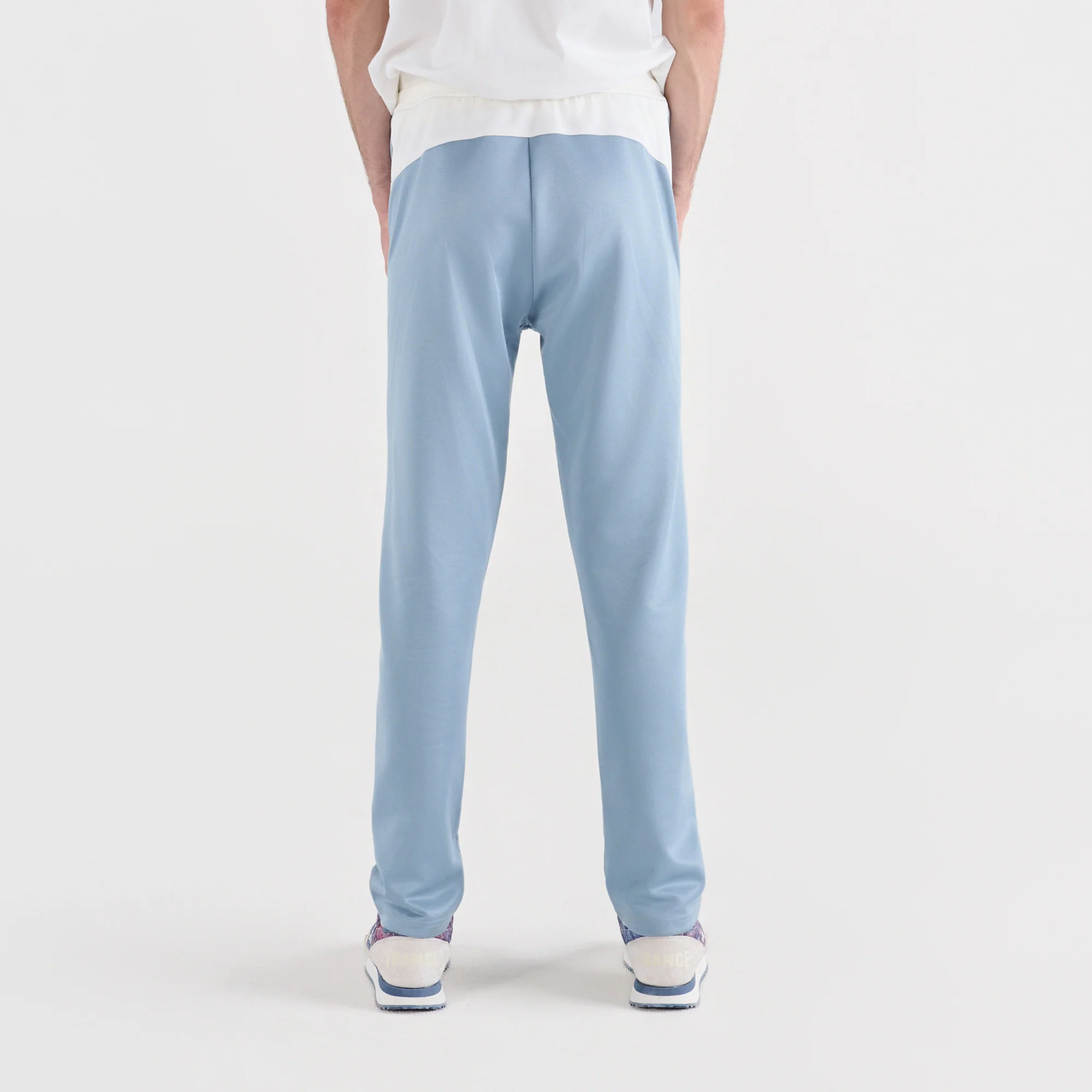 French Olympic TeamMen's straight-fit pants                MEN'S SIZE GUIDE