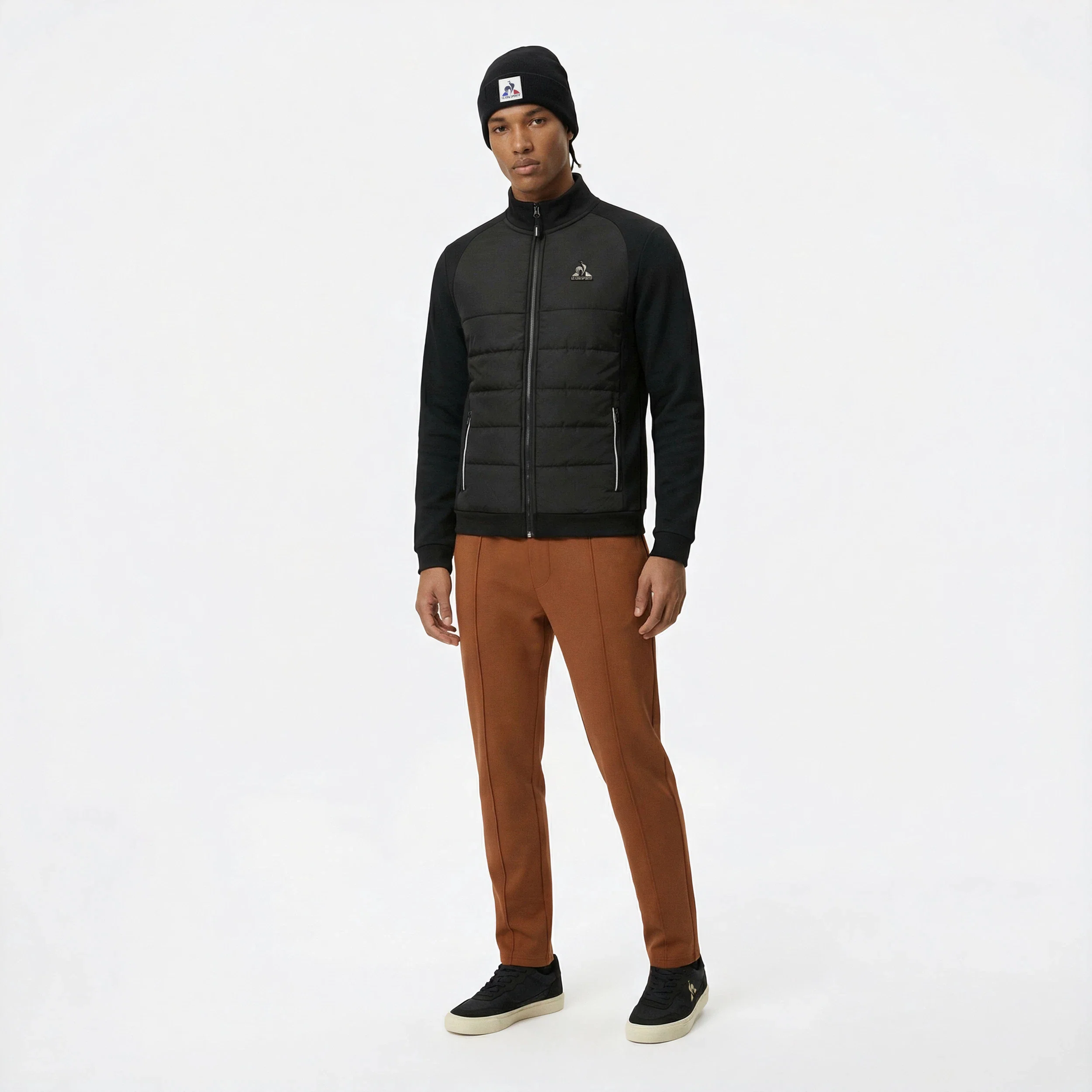 EssentielsMen's zipped sweatshirt                MEN'S SIZE GUIDE