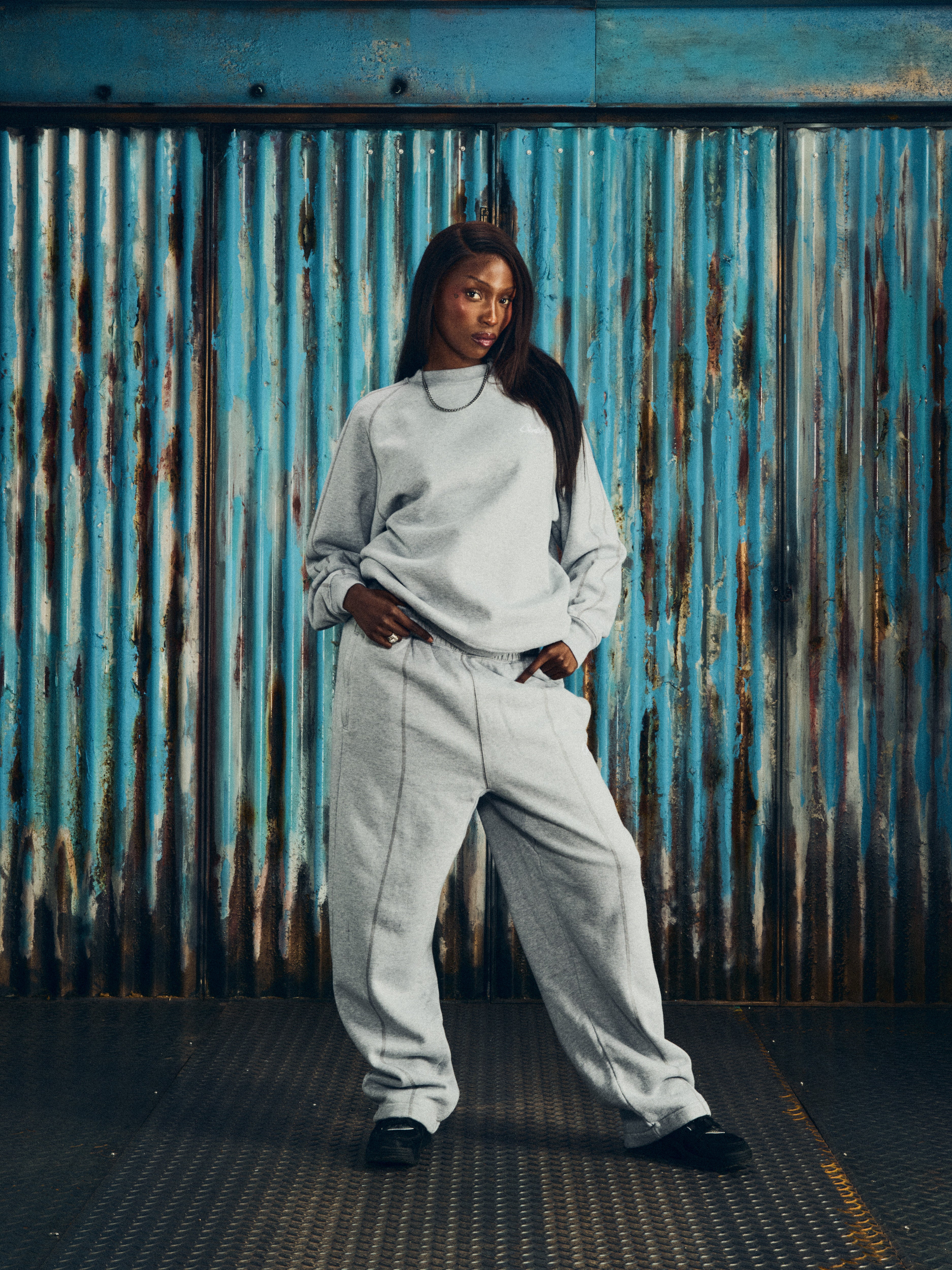 HMP V2 SWEATSHIRT [BLACK]