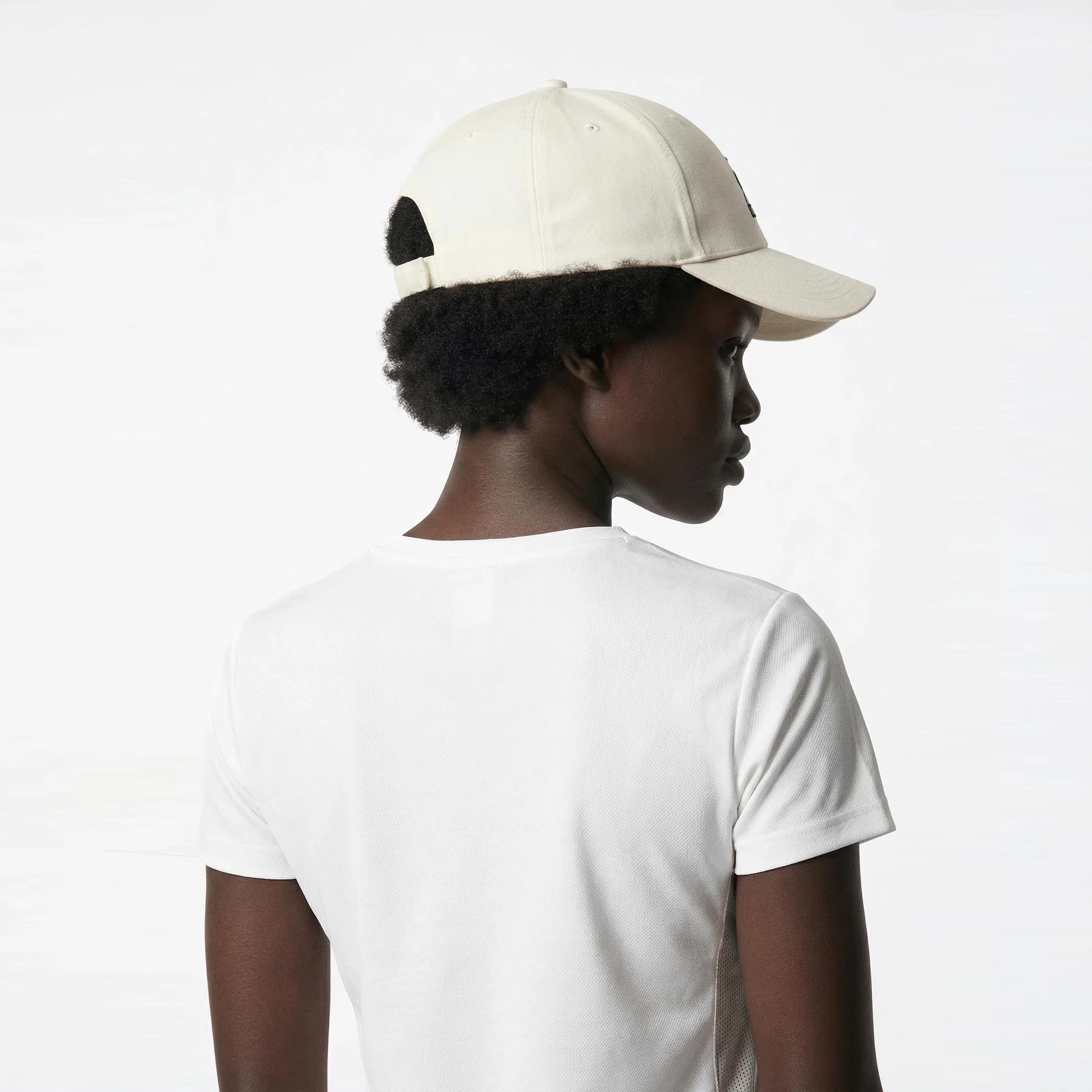 TrainingWomen's T-shirt                WOMEN'S SIZE GUIDE