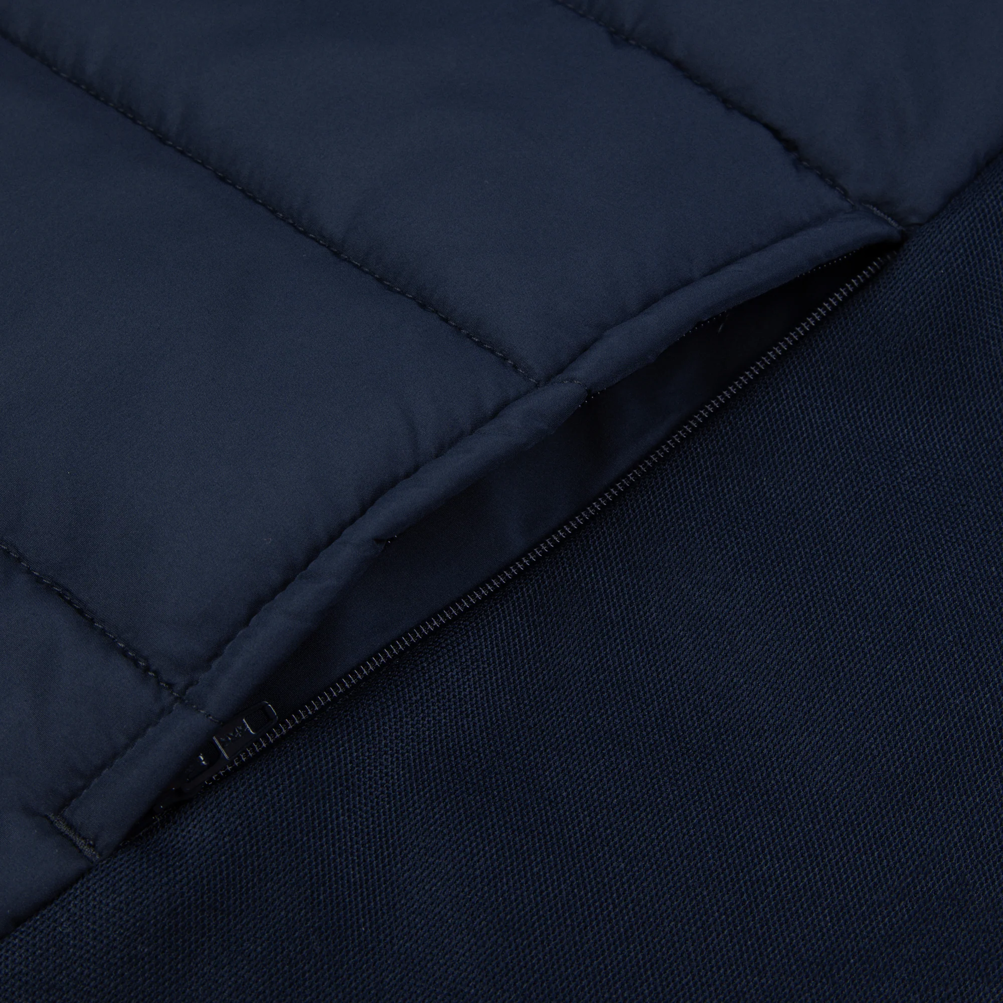 TricoloreMen's zip-up sweatshirt                MEN'S SIZE GUIDE