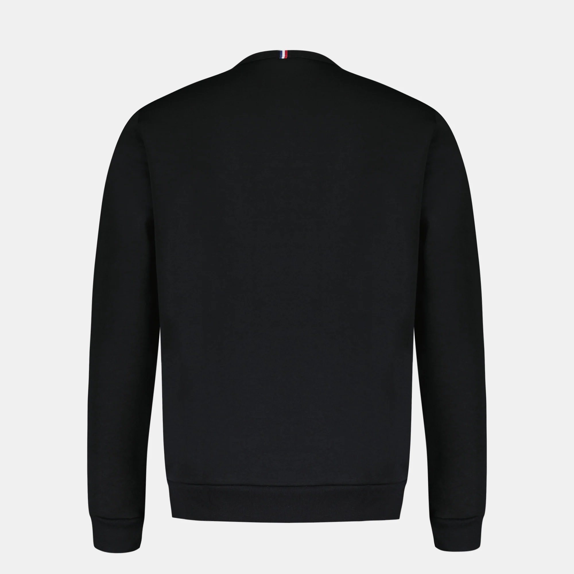 EssentielsMen's round neck sweatshirt                MEN'S SIZE GUIDE