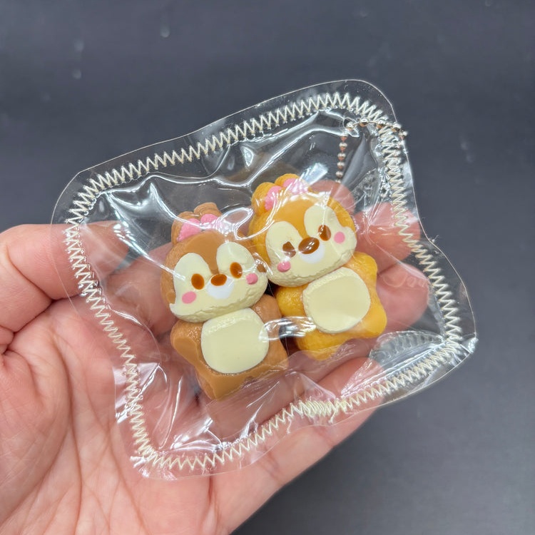 Mini keychain squirrel twins taba squishyt