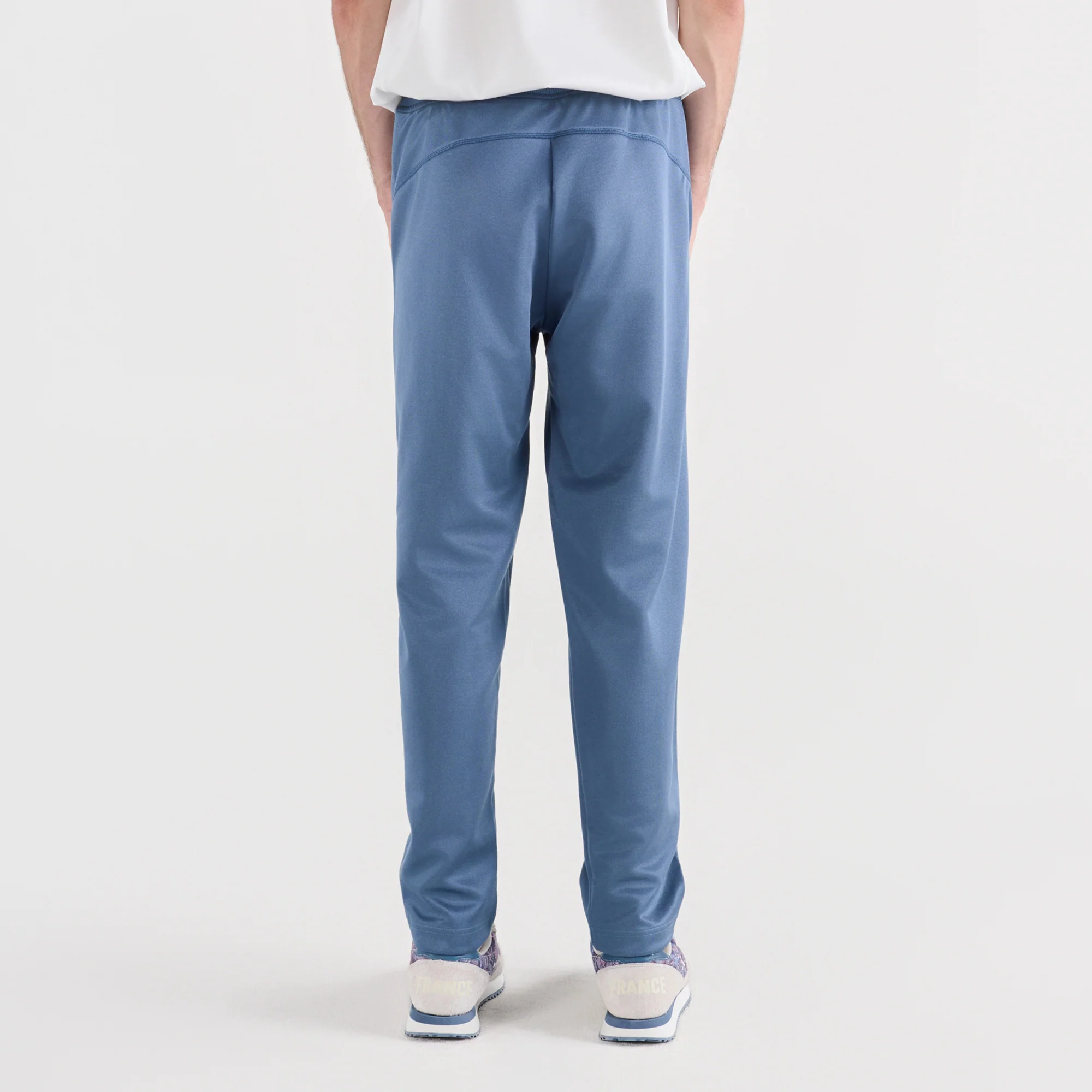 French Olympic TeamMen's straight-fit pants                MEN'S SIZE GUIDE