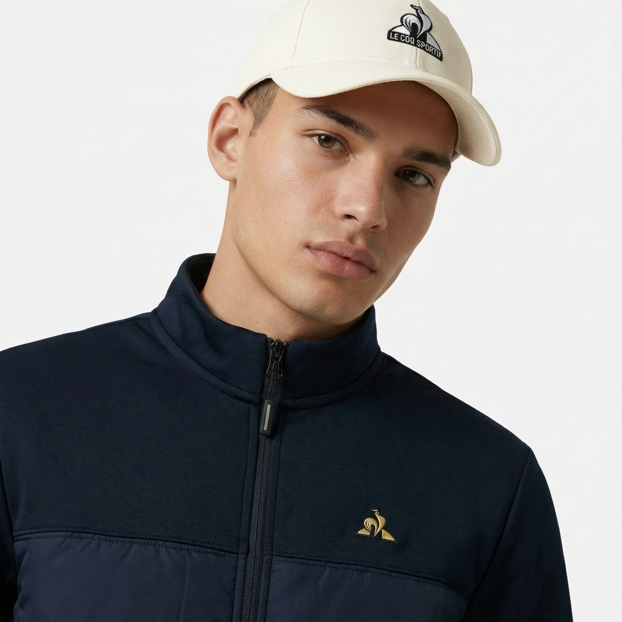 Coq d'OrMen's zip-up sweatshirt                MEN'S SIZE GUIDE