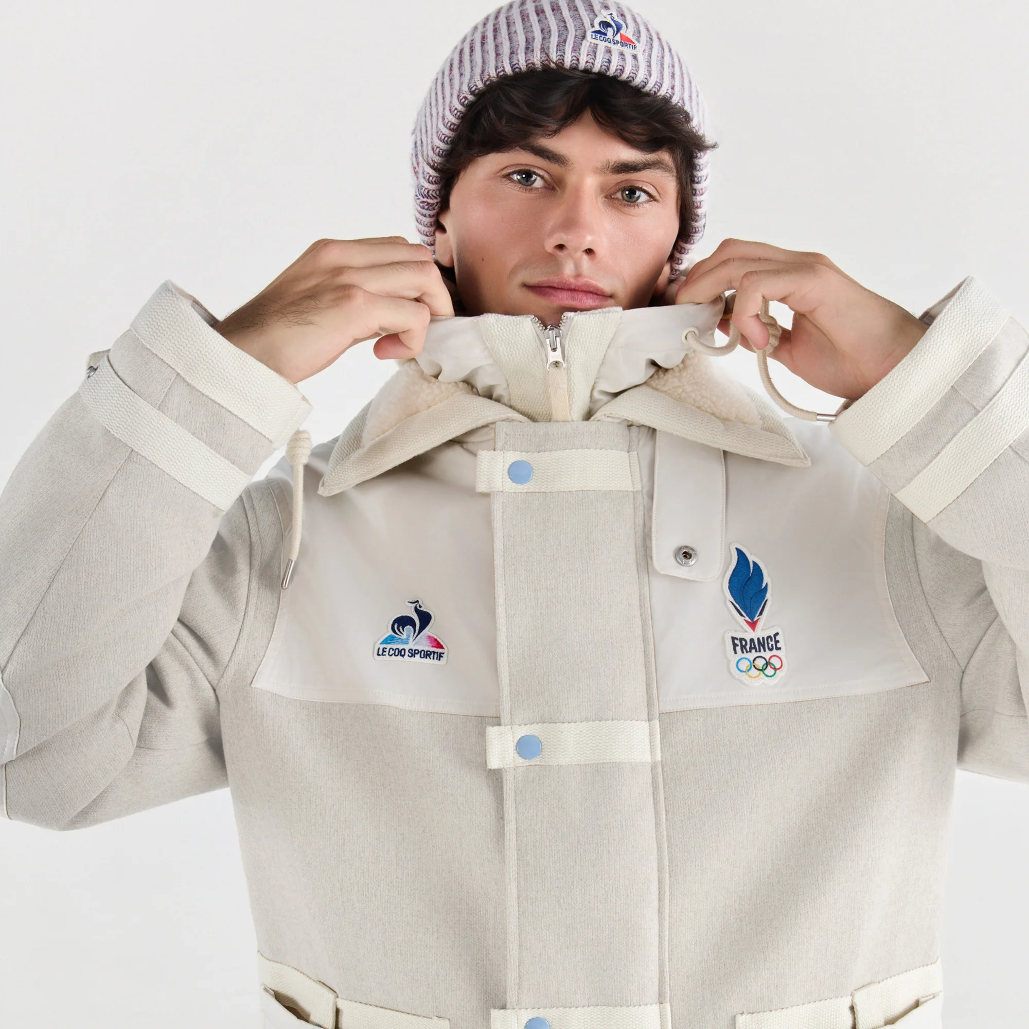 French Olympic TeamUnisex Podium coat with removable hood                MEN'S SIZE GUIDE