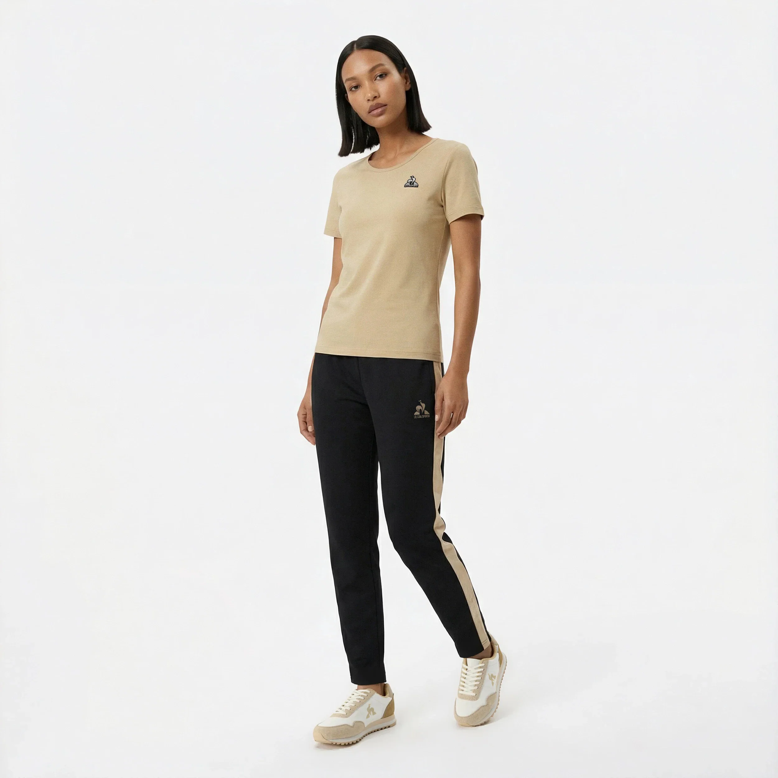 ContemporainWomen's T-shirt                WOMEN'S SIZE GUIDE