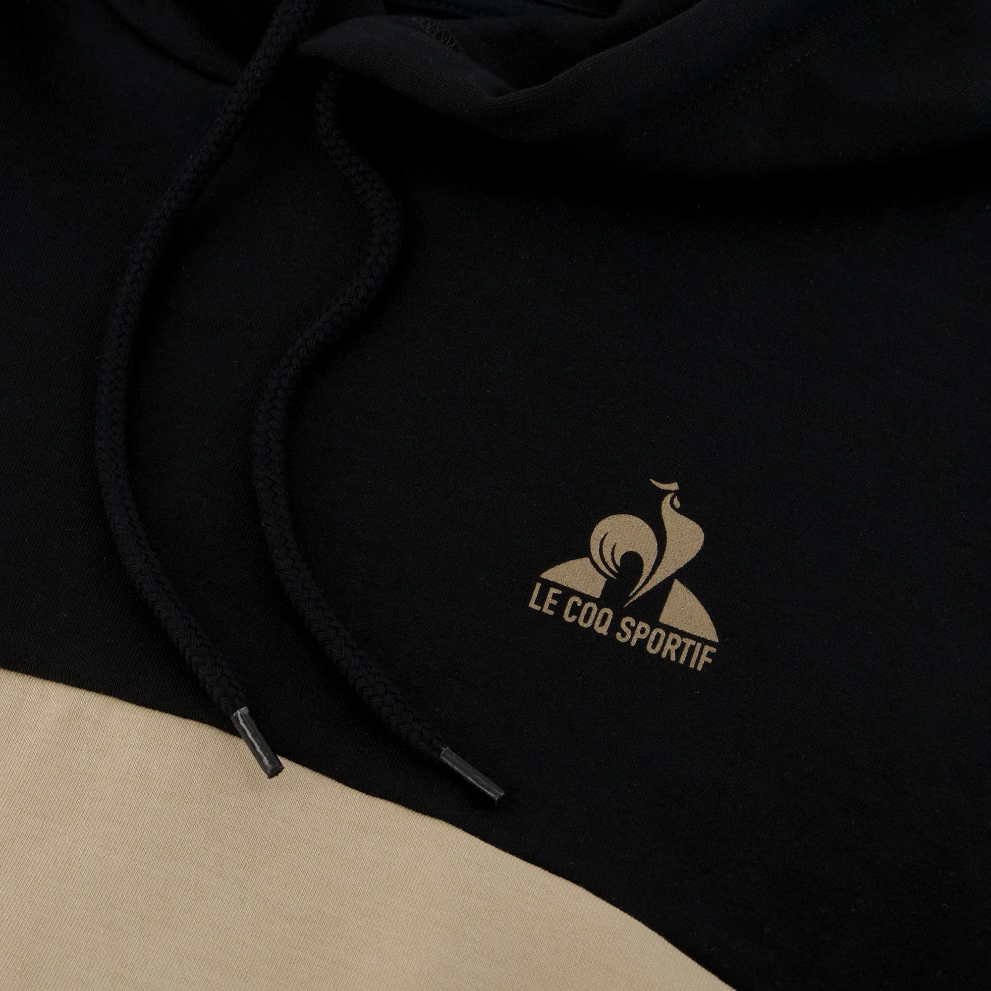 NOELMen's Hoodie                MEN'S SIZE GUIDE