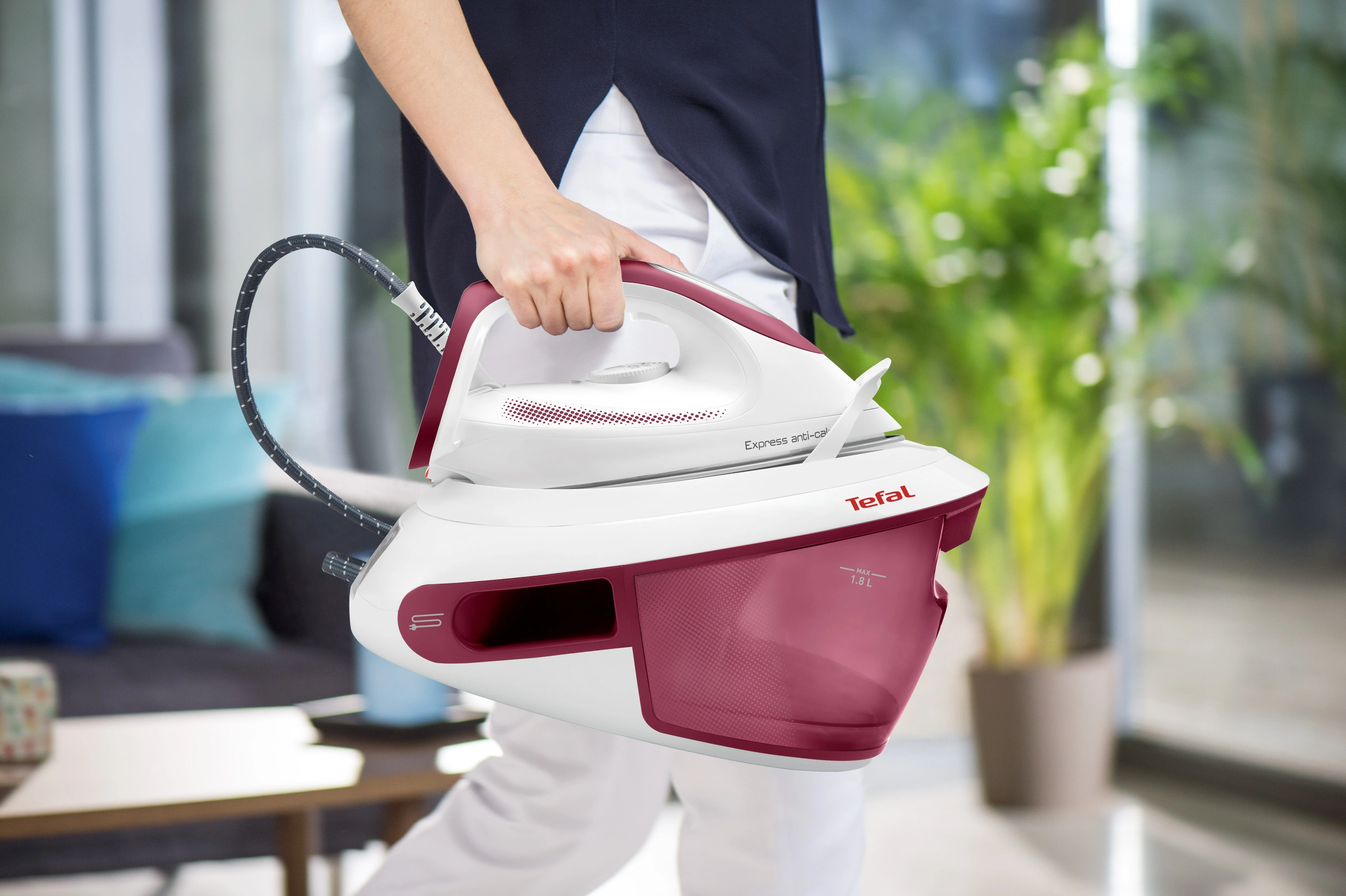 Tefal Express Anti-Calc SV8013 Steam Generator