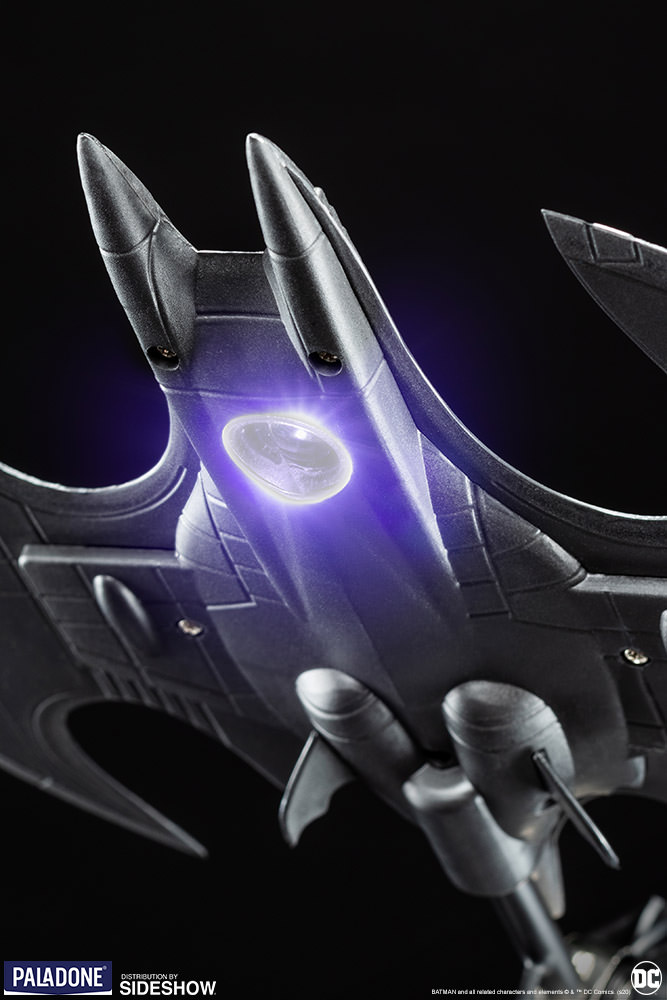 Batwing Posable Desk Light