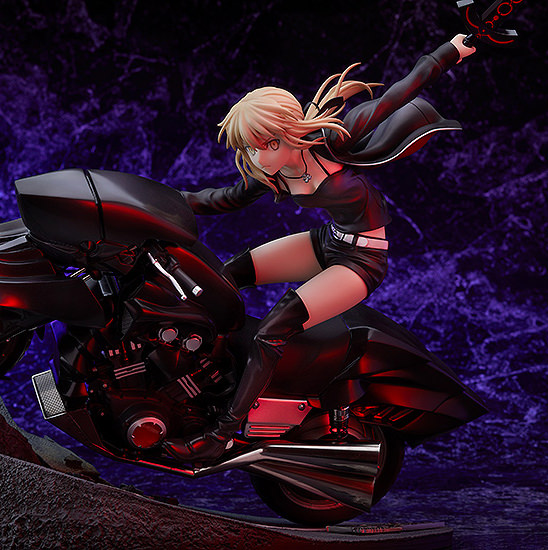 Saber Altria Pendragon (Alter) & Cuirassier Noir