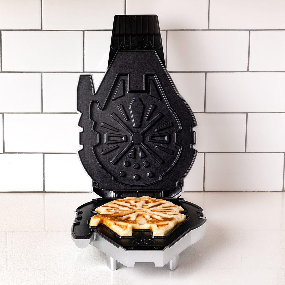 Deluxe Millennium Falcon Waffle Maker