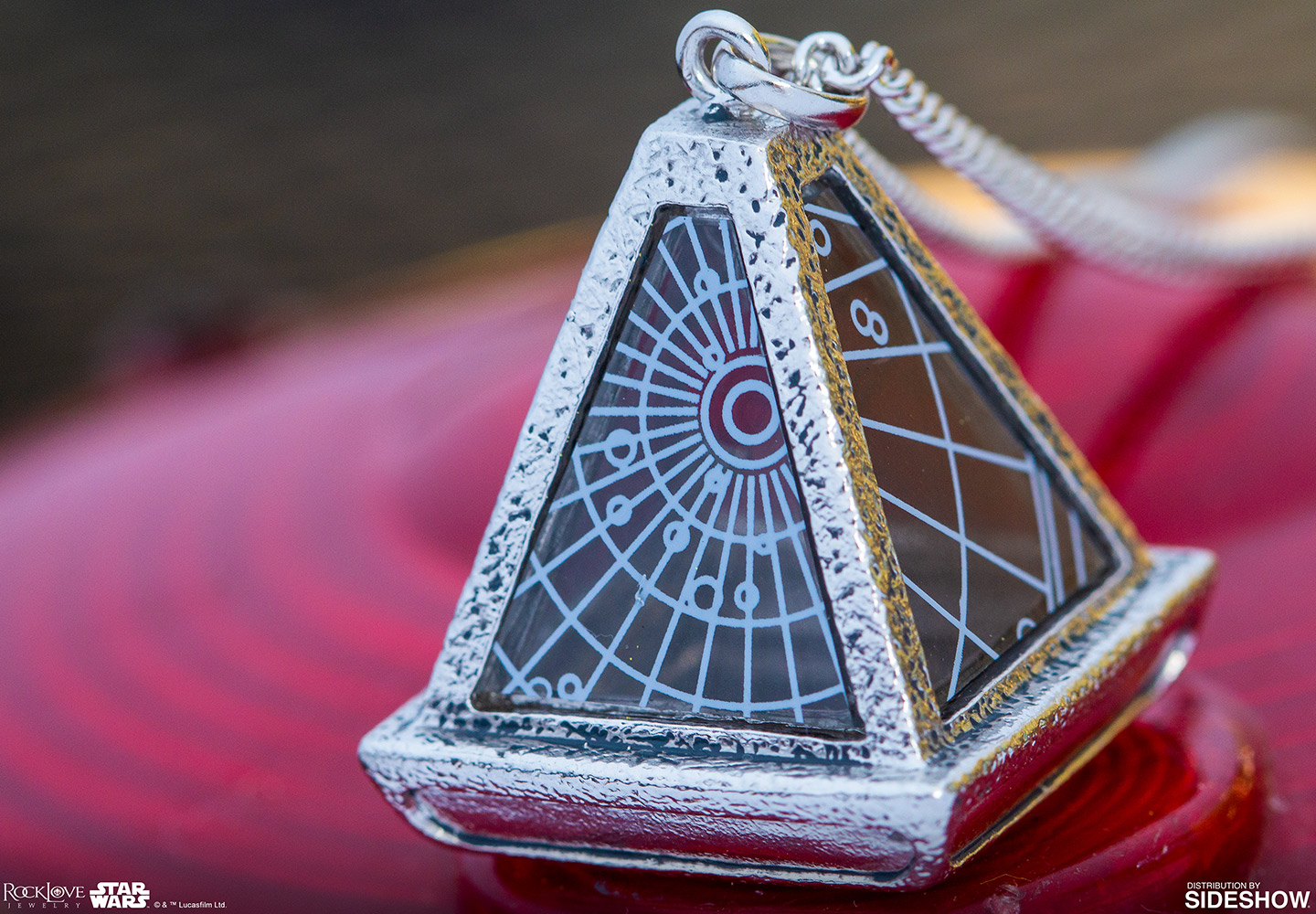 Wayfinder Necklace (White)