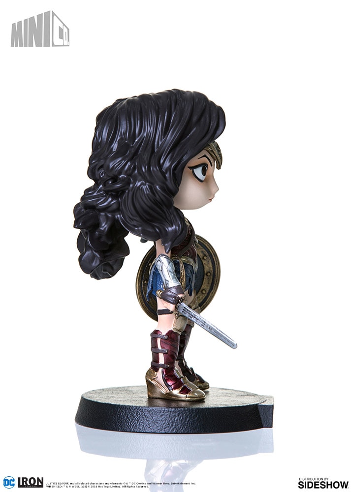 Wonder Woman Mini Co