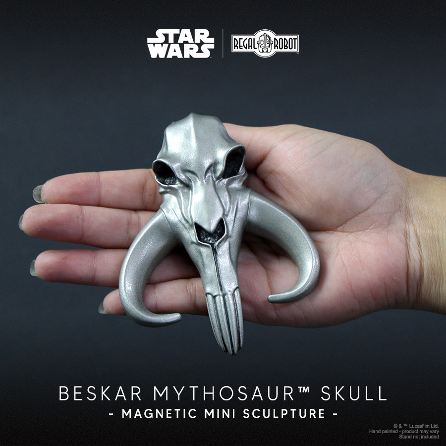 Beskar Mythosaur Skull Magnet