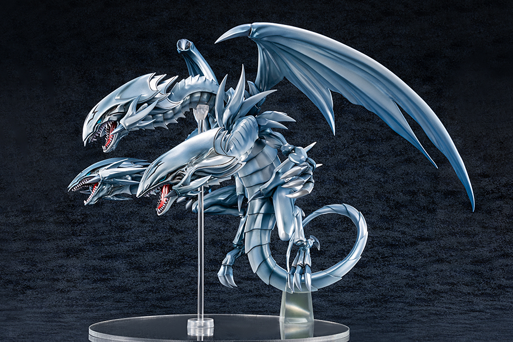 Blue-Eyes Ultimate Dragon