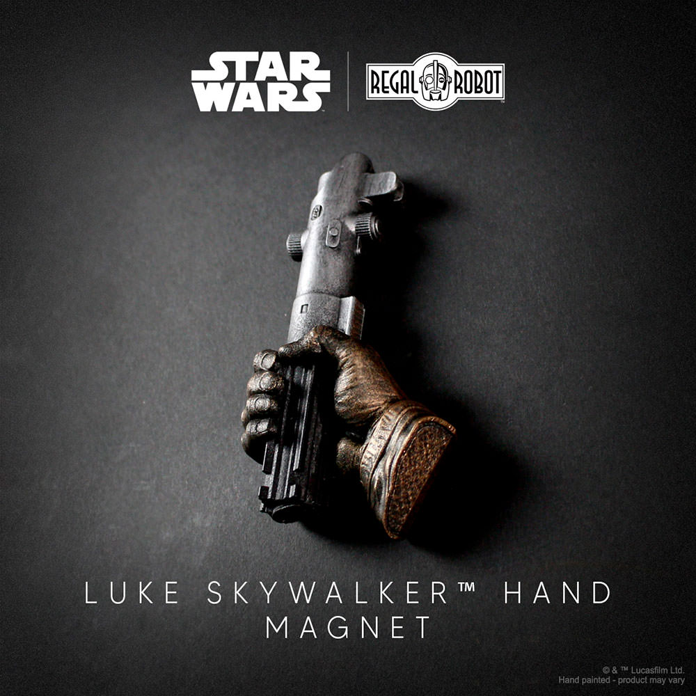 Luke Skywalker™ Hand Magnet