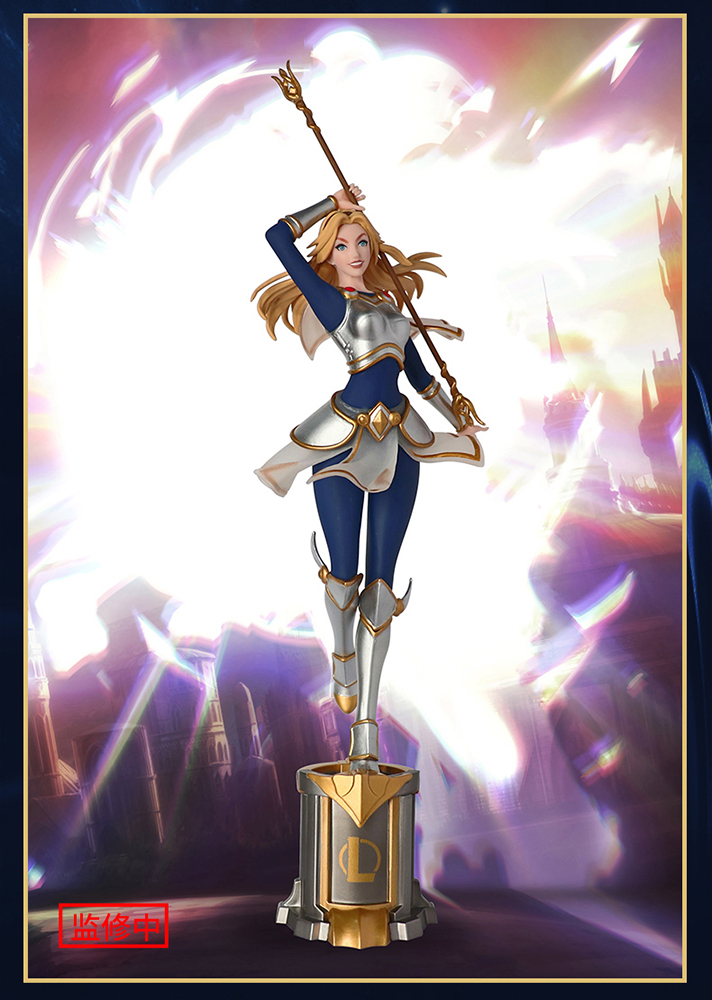 Lux: The Lady of Luminosity Figure Pen