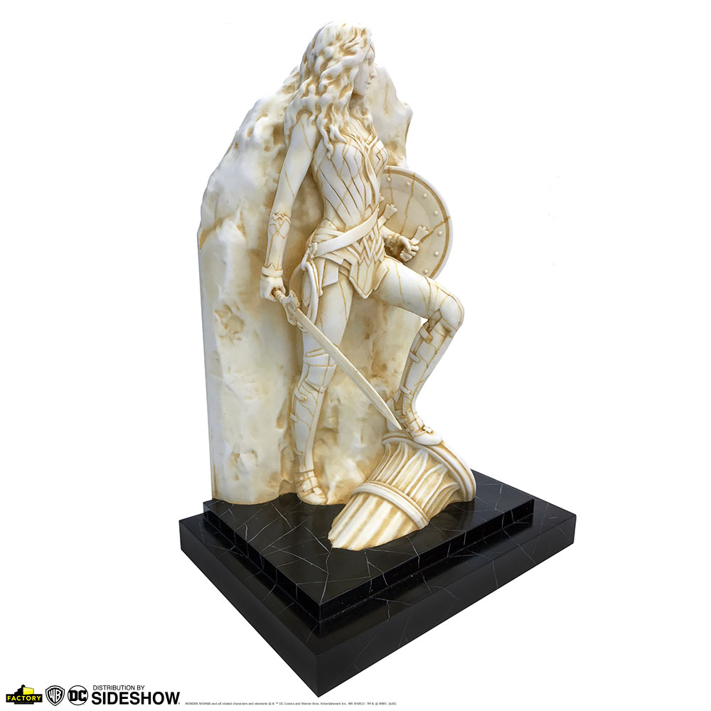 Wonder Woman (Neo-Classical Marble)