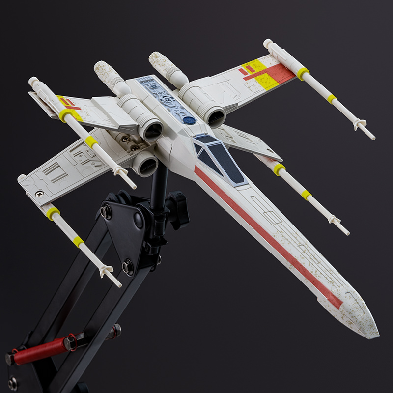 X-Wing Posable Desk Light