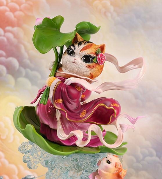 He Xiangu Cat Deluxe