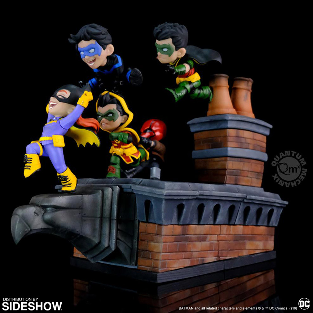 Batman Family Knight Out Q-Master