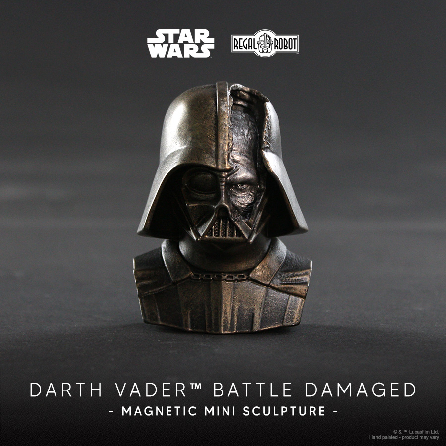 Darth Vader™ Battle-Damaged Magnet