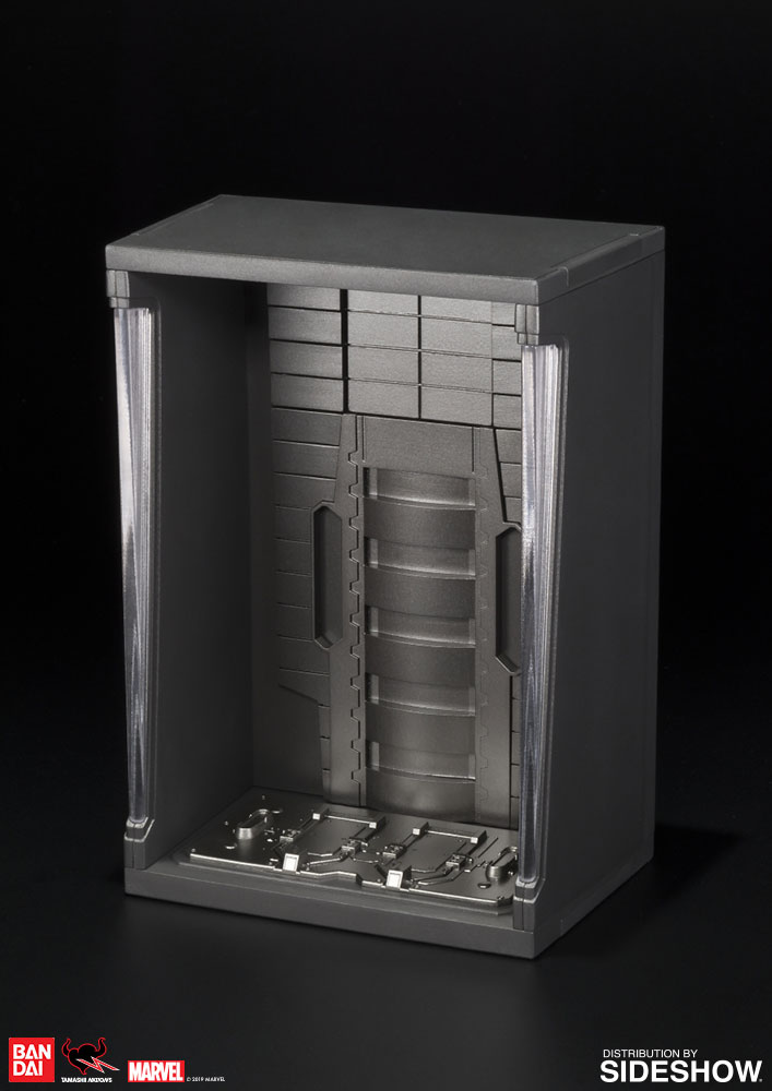 Iron Man Mark VII and Hall of Armor