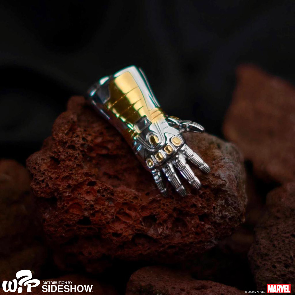 Stark Gauntlet Necklace
