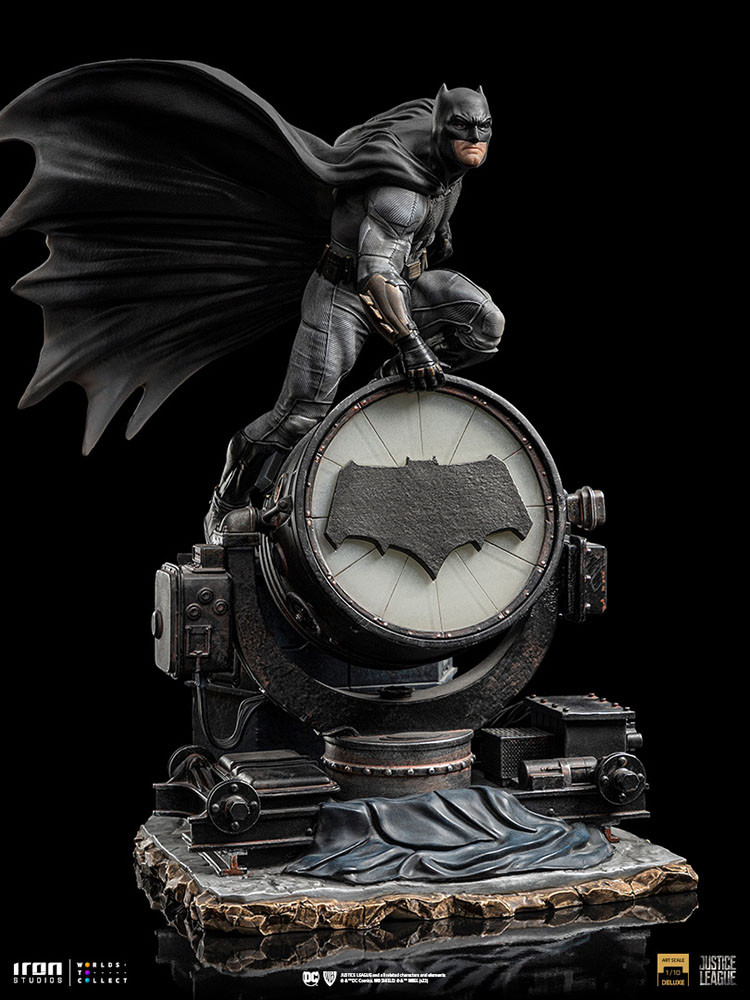 Batman on Batsignal Deluxe