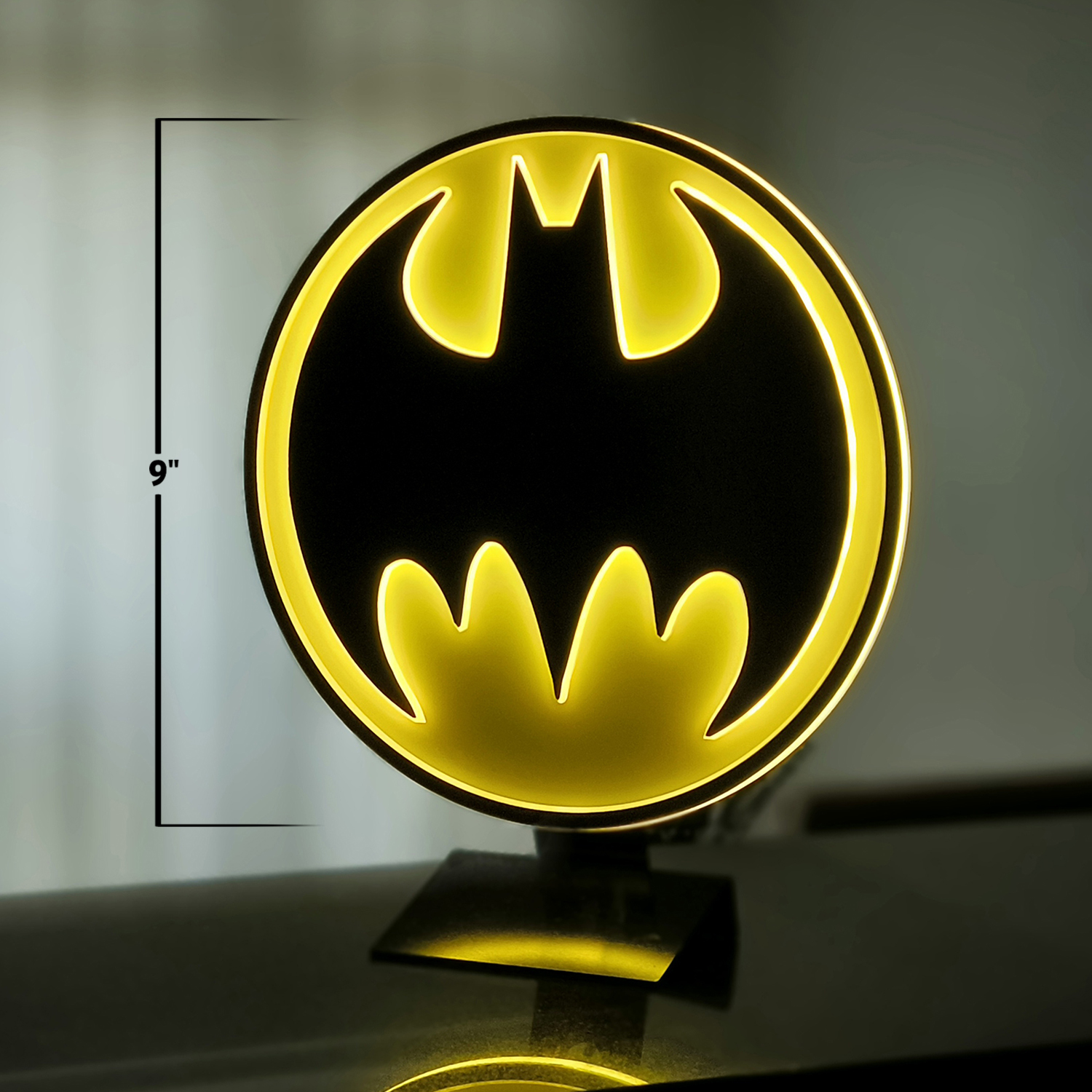 Vintage Batman LED Logo Light (Circular)
