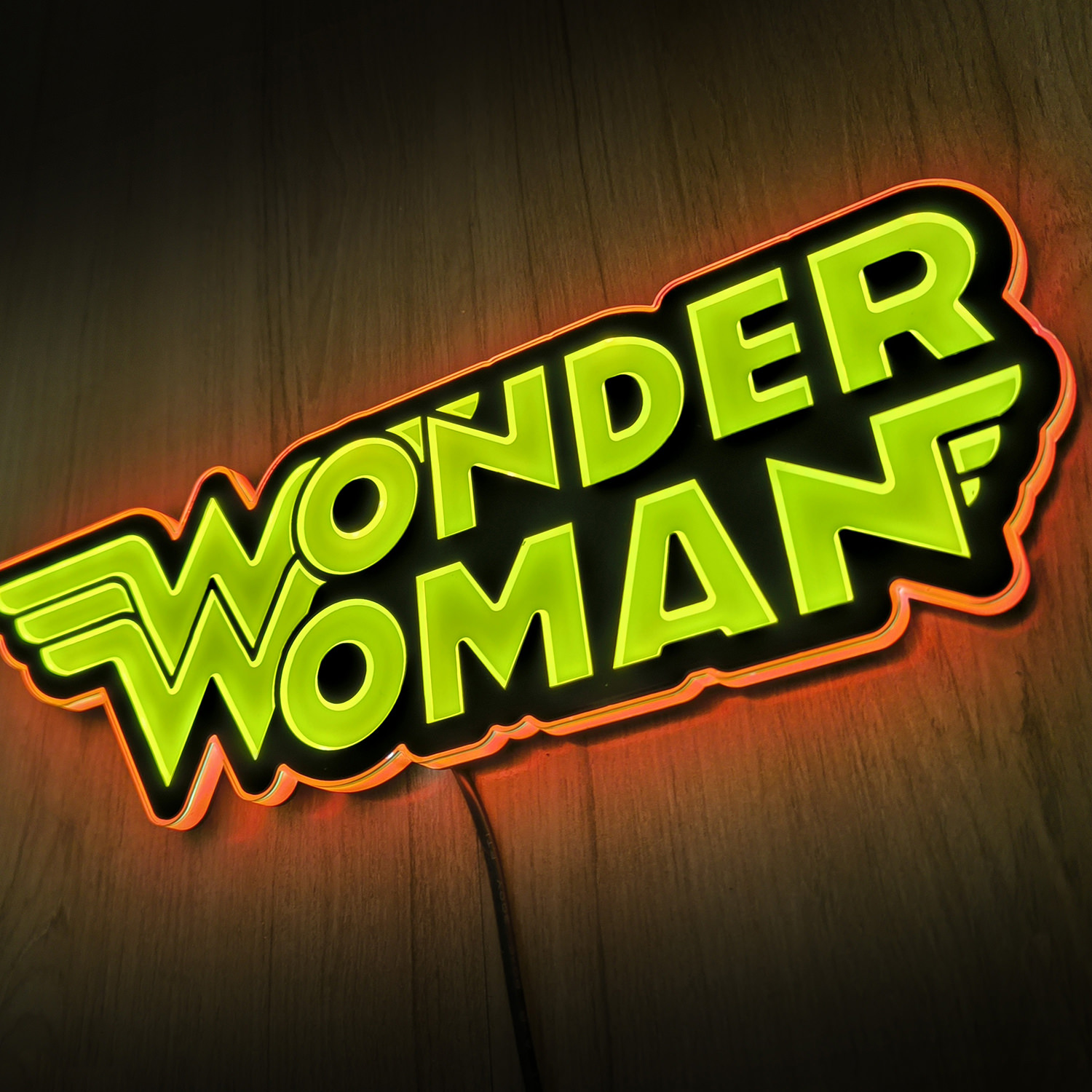 Vintage Wonder Woman LED Logo Light (Small)