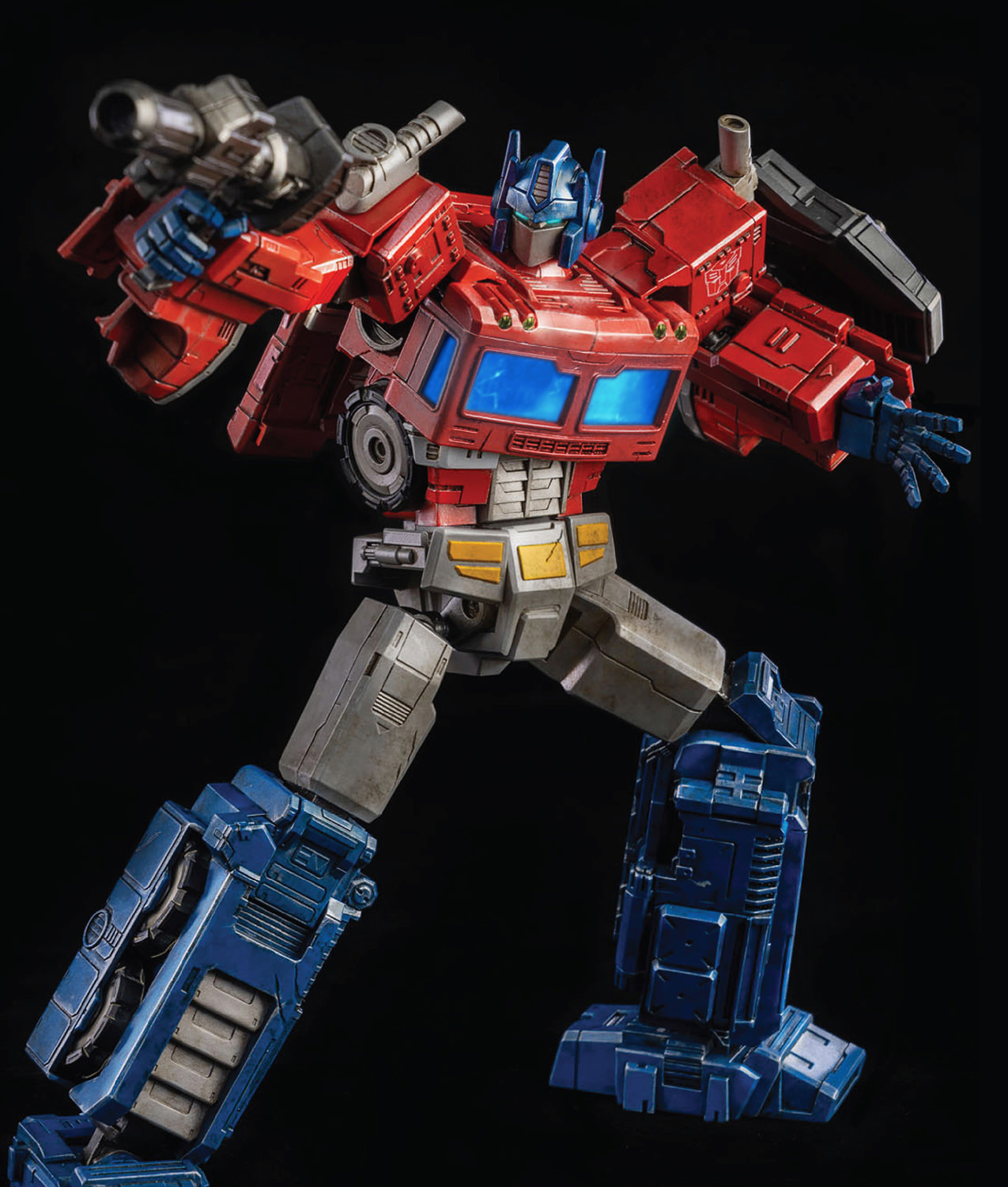 Optimus Prime DLX