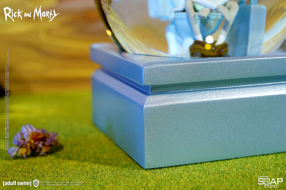 Throne of Loneliness Snow Globe