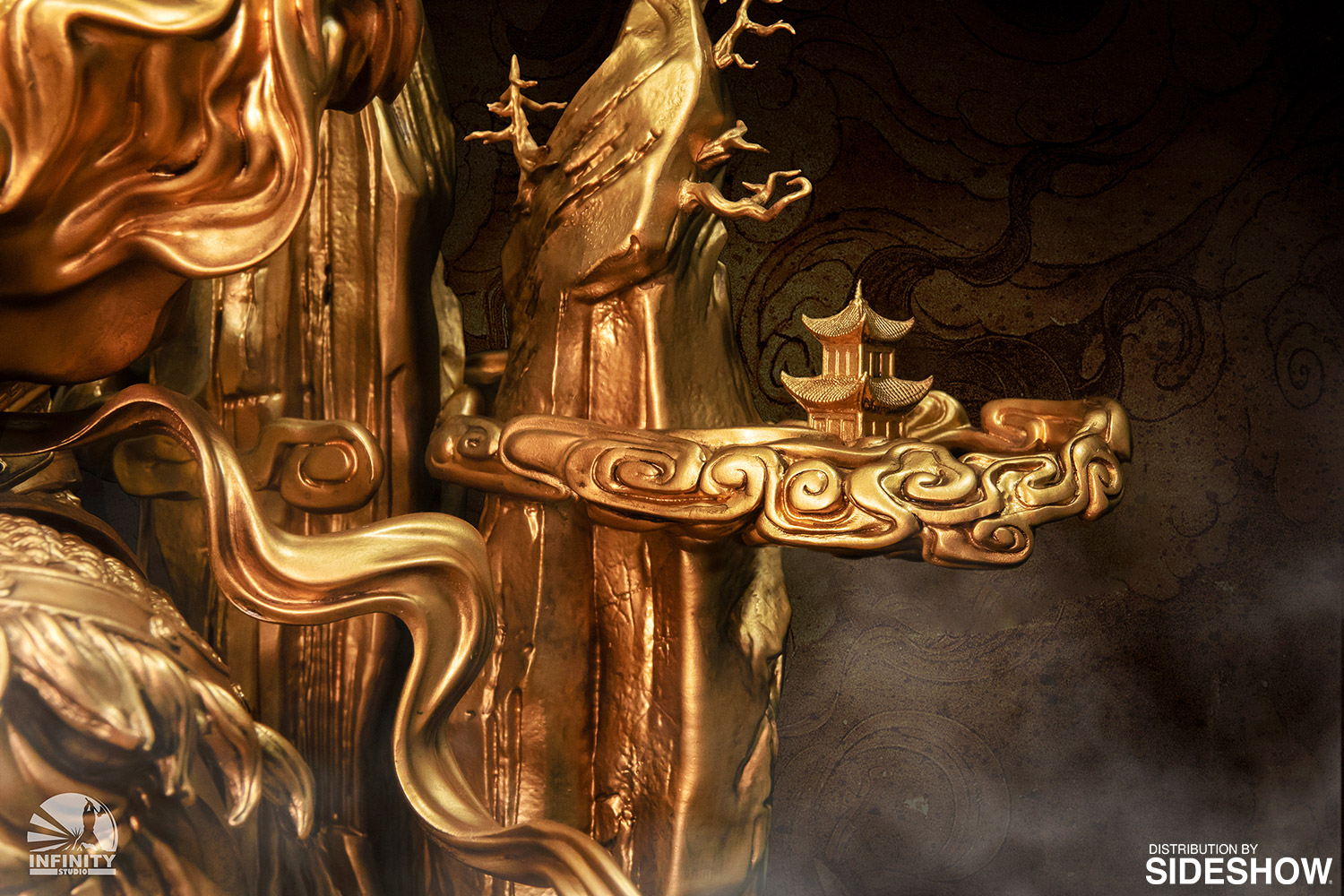 Guardian of Heaven Subdues the Evil Dragon (Gold)